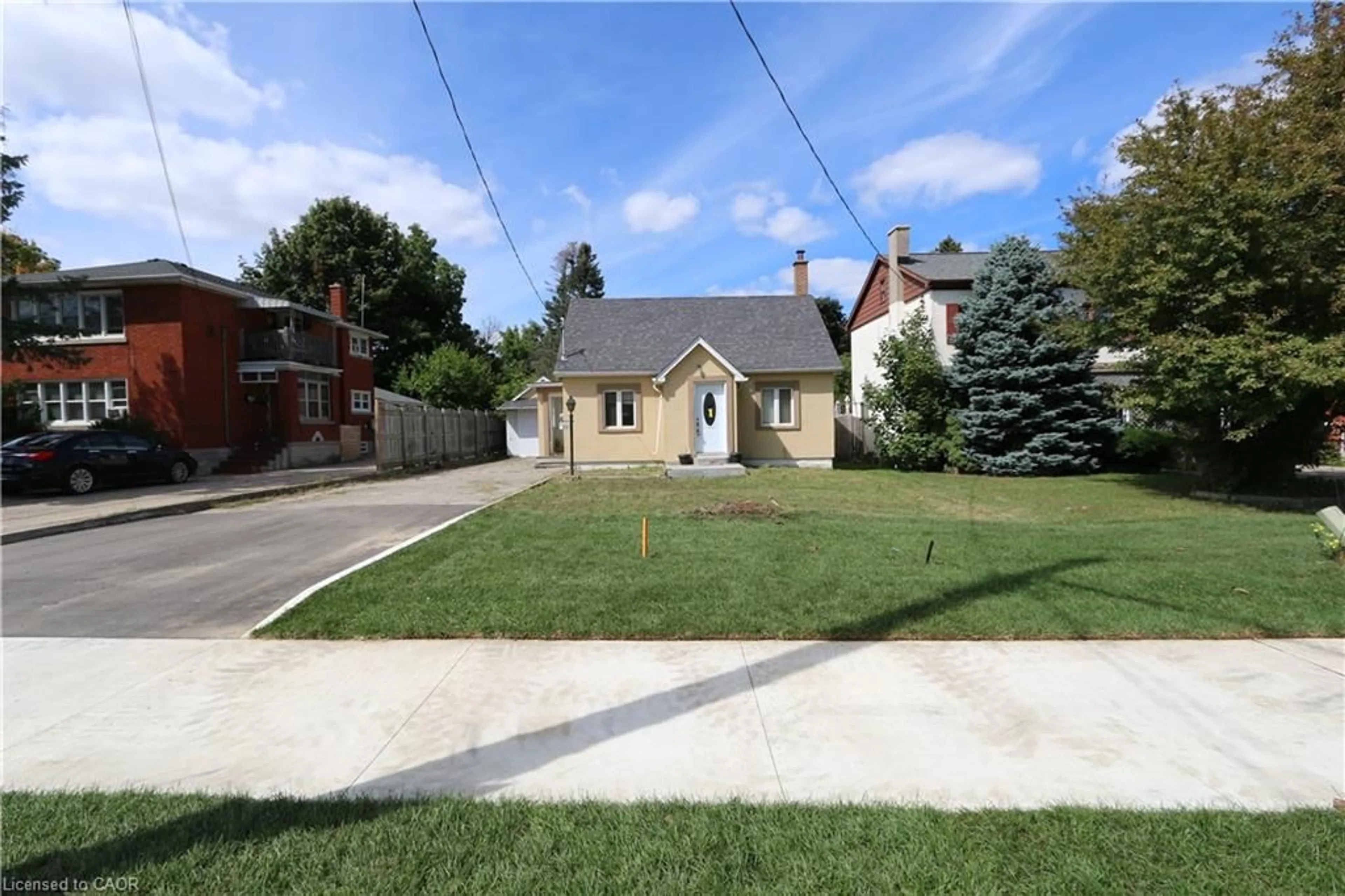 A pic from outside/outdoor area/front of a property/back of a property/a pic from drone, street for 680 Frederick St, Kitchener Ontario N2B 2B2