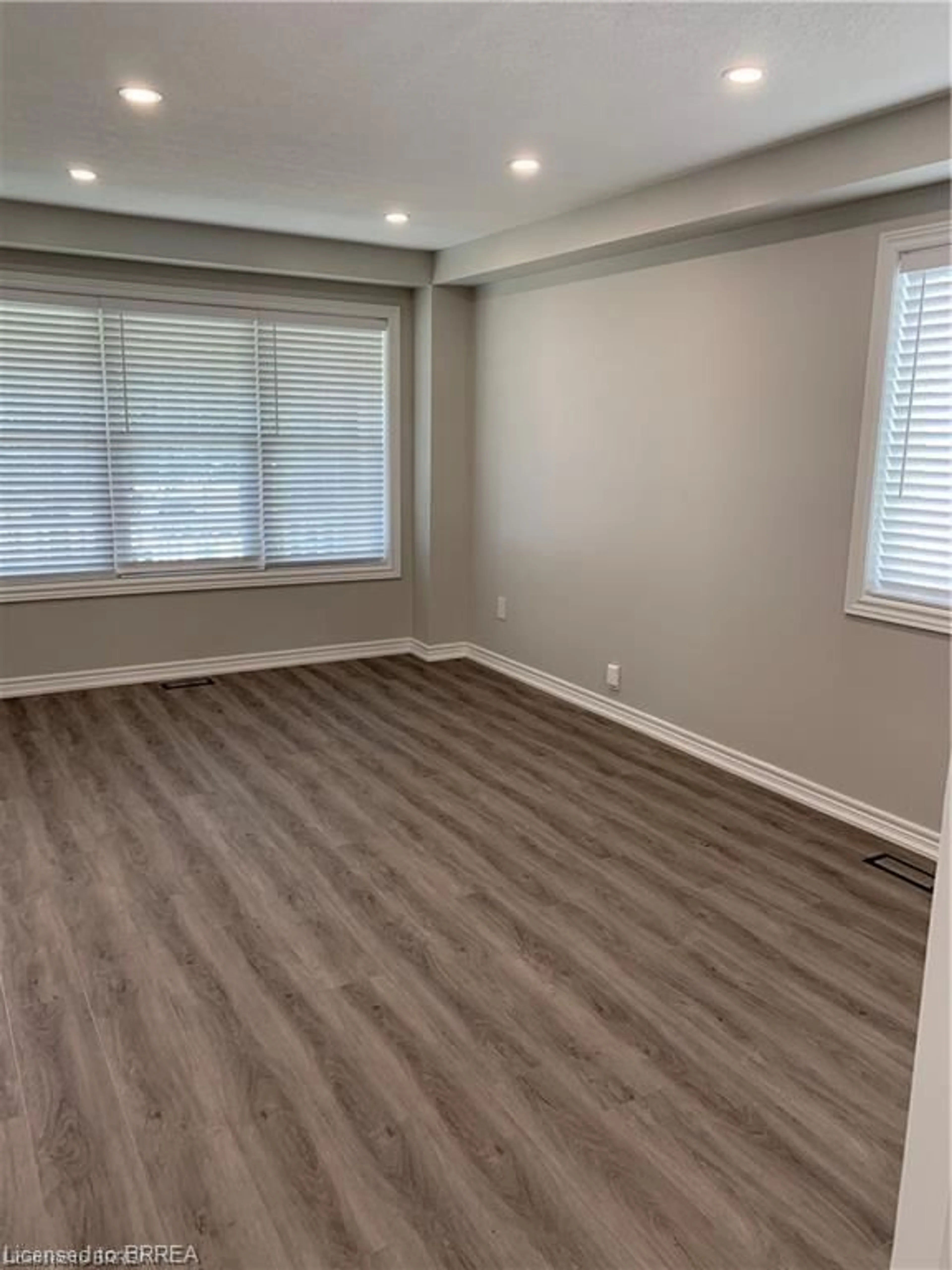 A pic of a room for 7 Hollinrake Ave, Brantford Ontario N3T 0A6