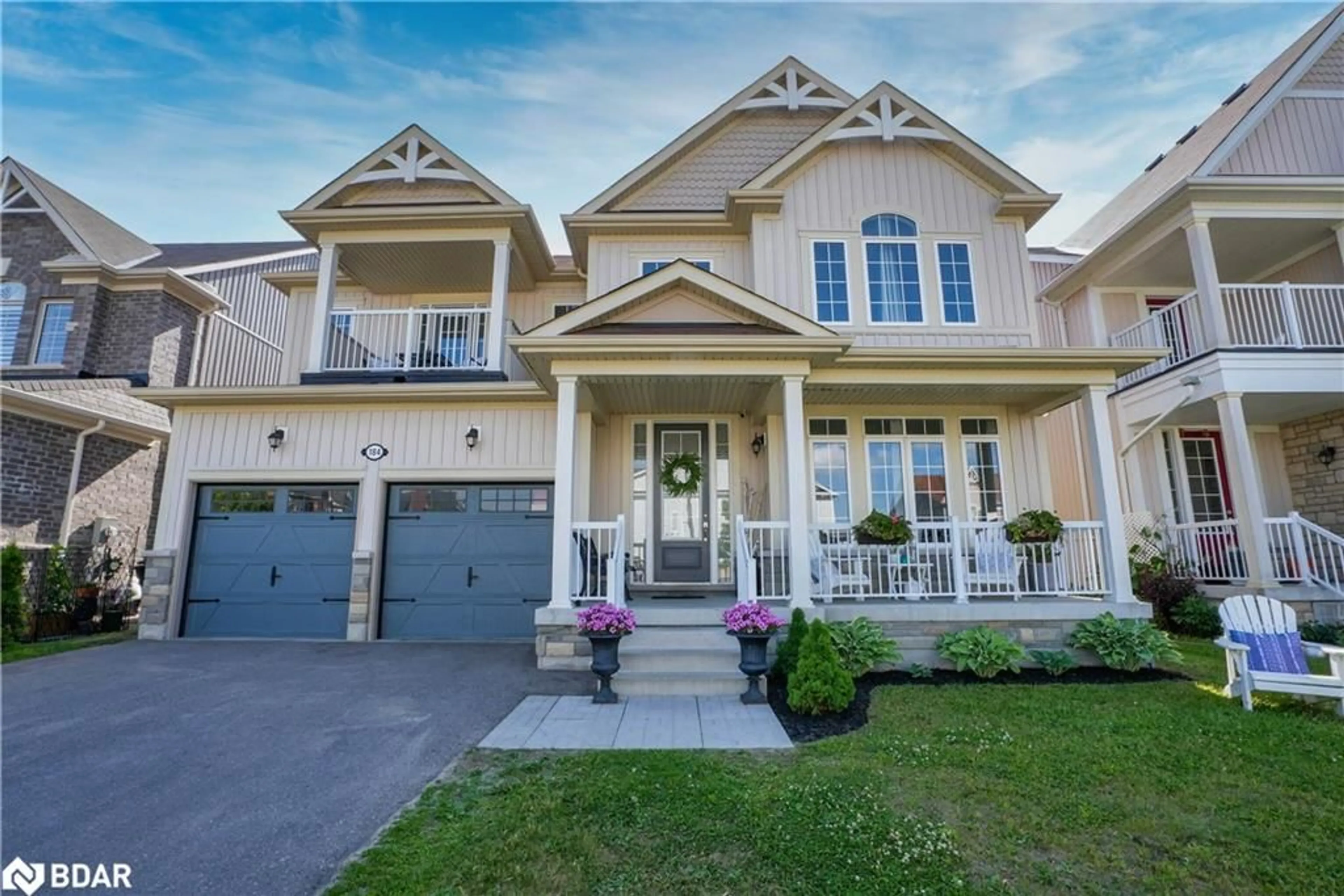Home with vinyl exterior material, street for 184 Brownley Lane, Angus Ontario L0M 1B6