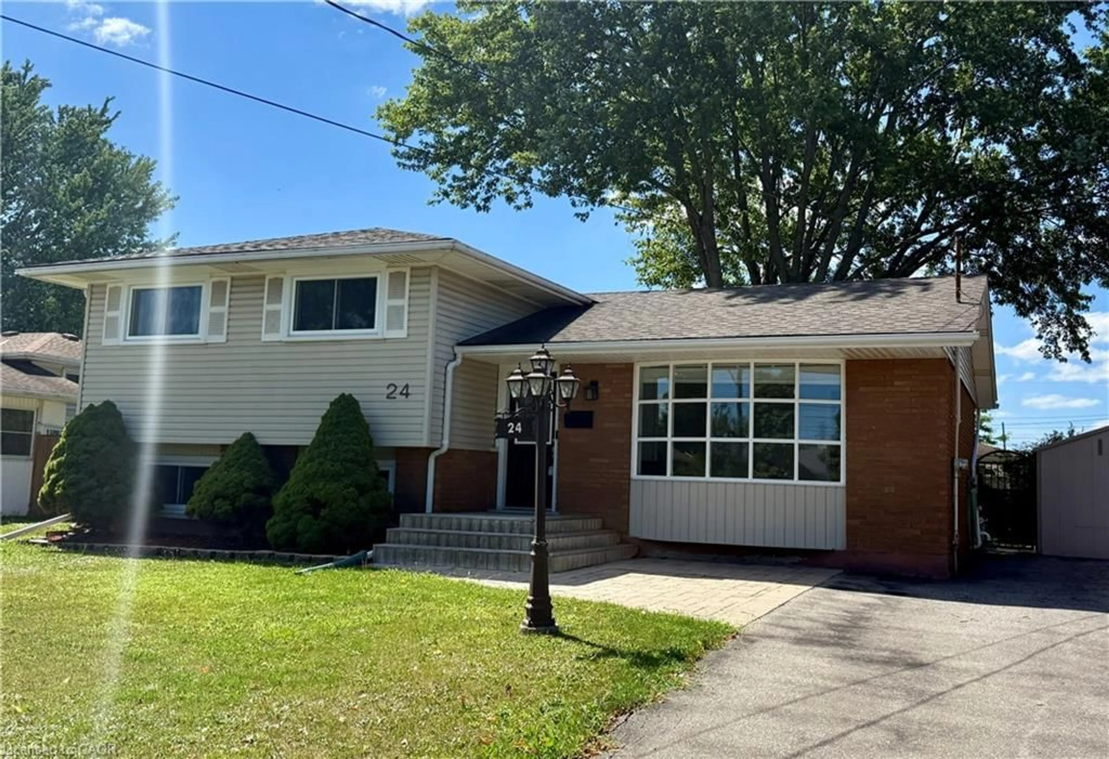 Unknown for 24 Gladys Ave, Welland Ontario L3B 1G2