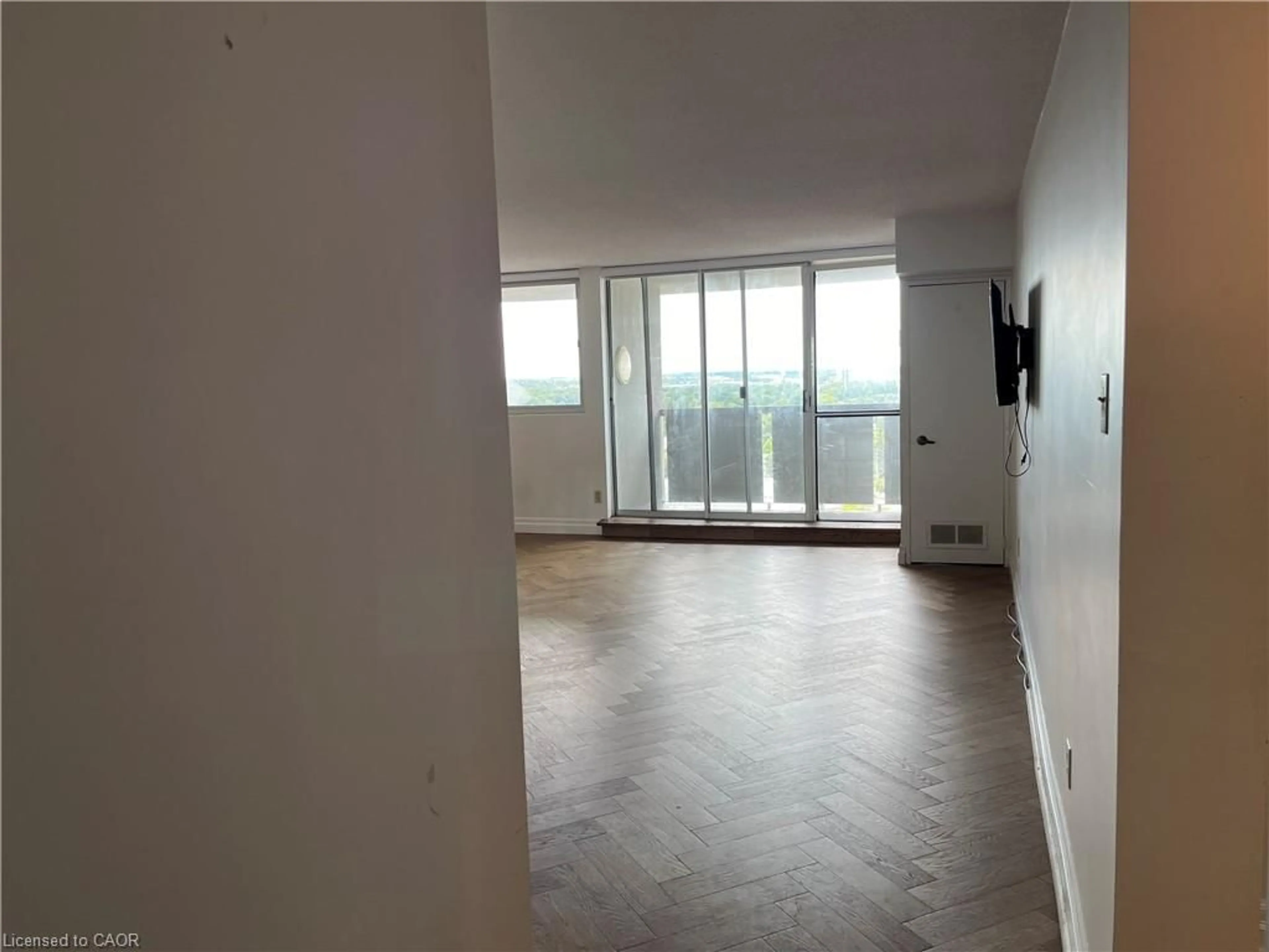 A pic of a room for 375 King St #1907, Waterloo Ontario N2J 4L6