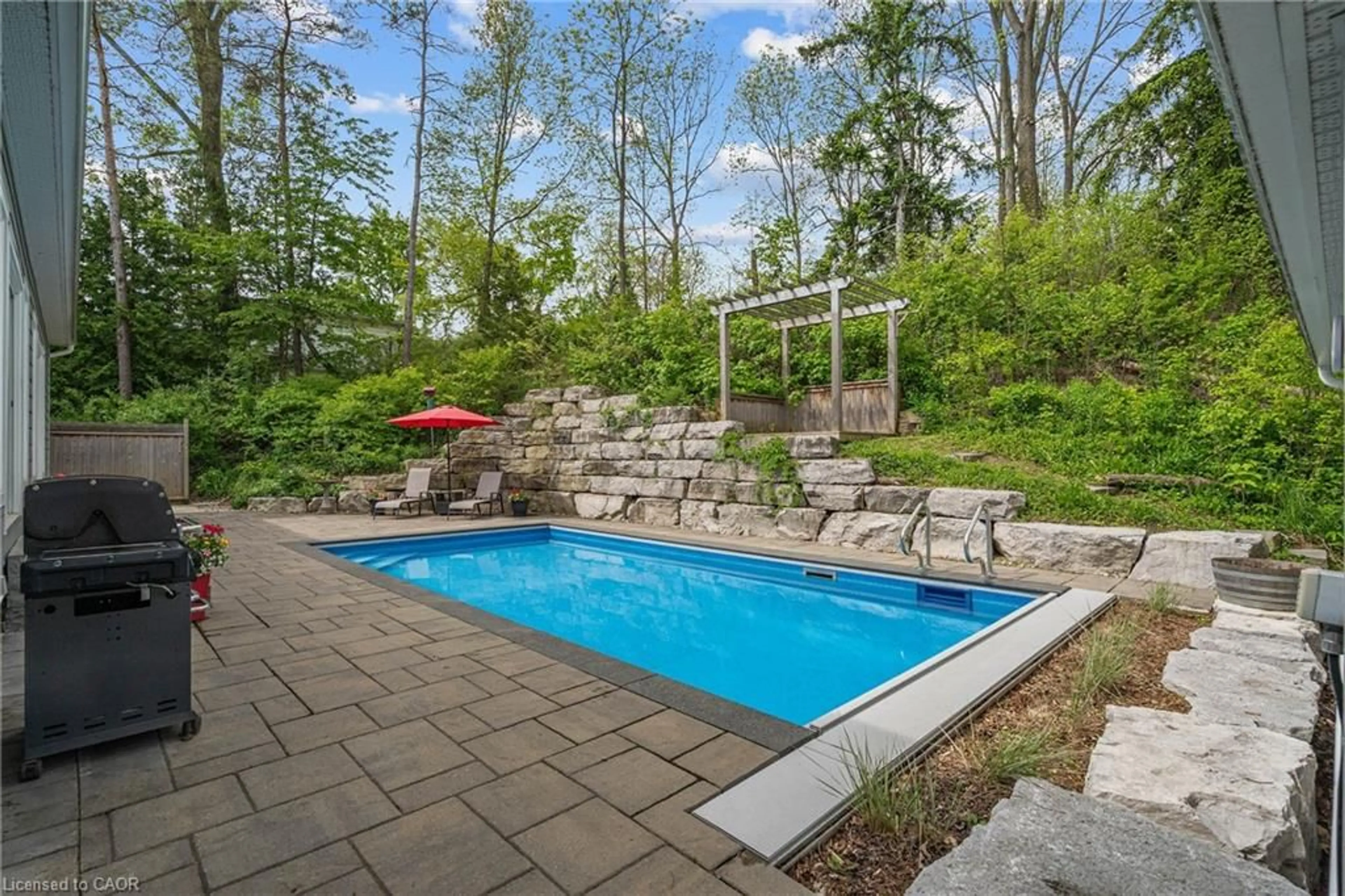 Pool for 14 Sullivan's Lane, Dundas Ontario L9H 5N7