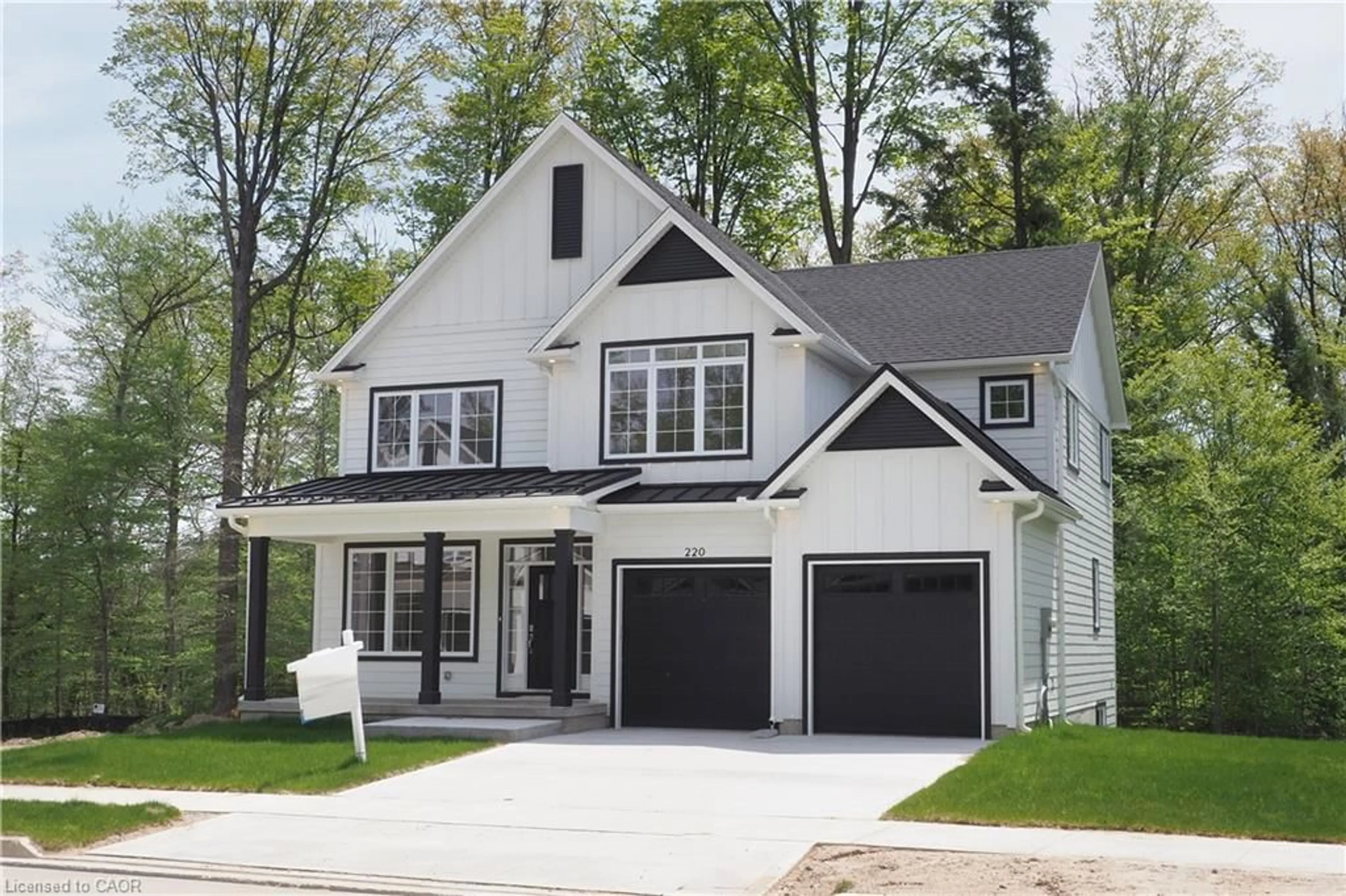 Home with vinyl exterior material, street for 220 Jeffrey Pl, Kitchener Ontario N2C 2T7