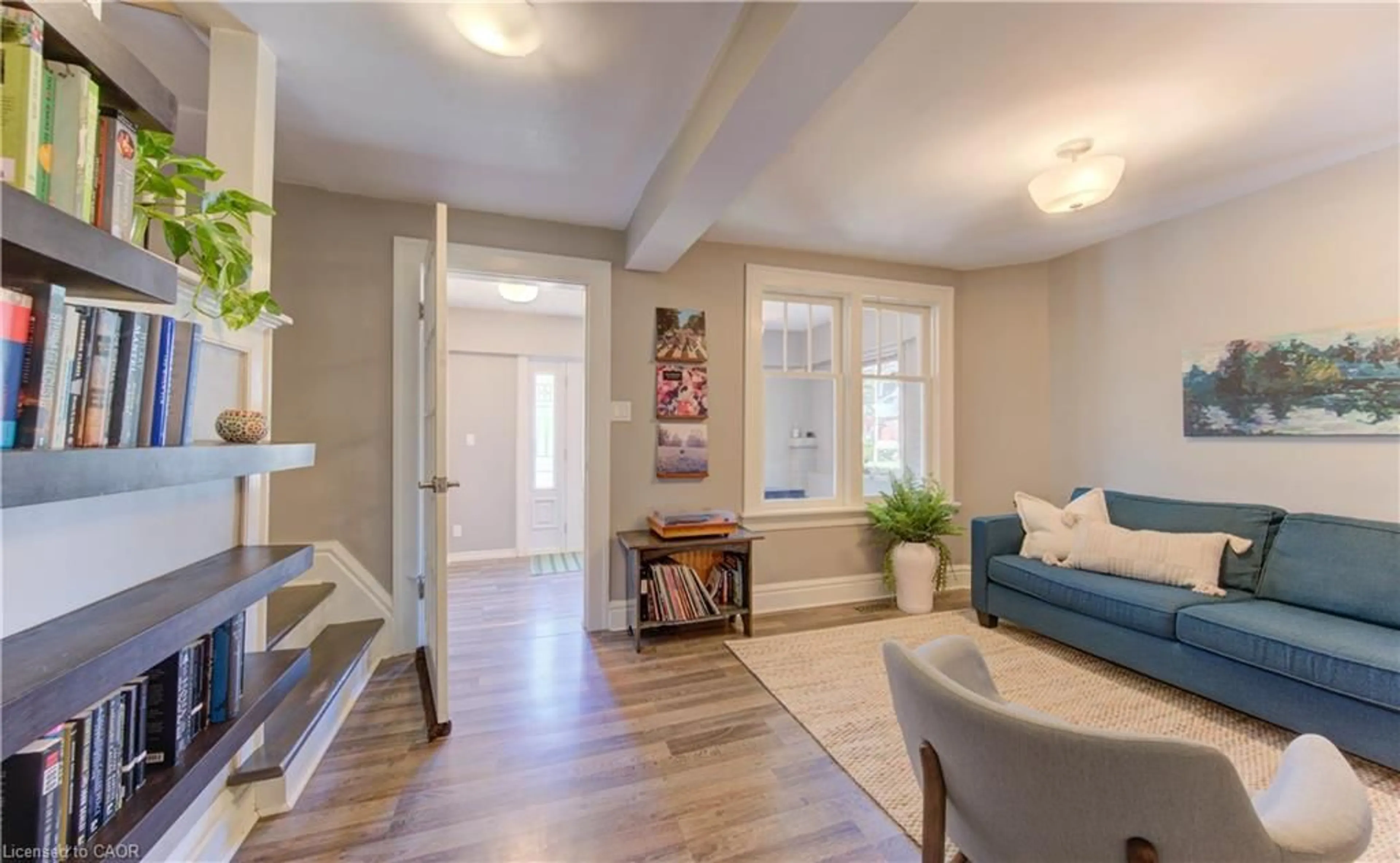 Indoor entryway for 88 Dekay St, Kitchener Ontario N2H 3T6