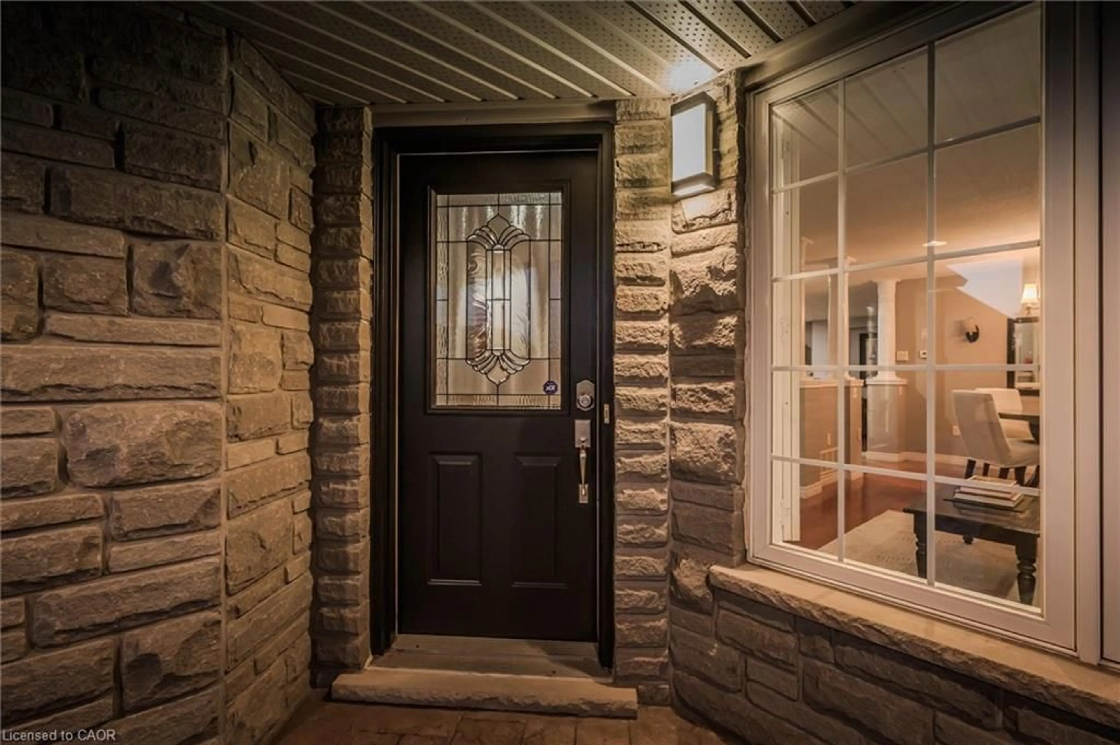Indoor entryway for 38 Amelia St, Kitchener Ontario N2A 4K2