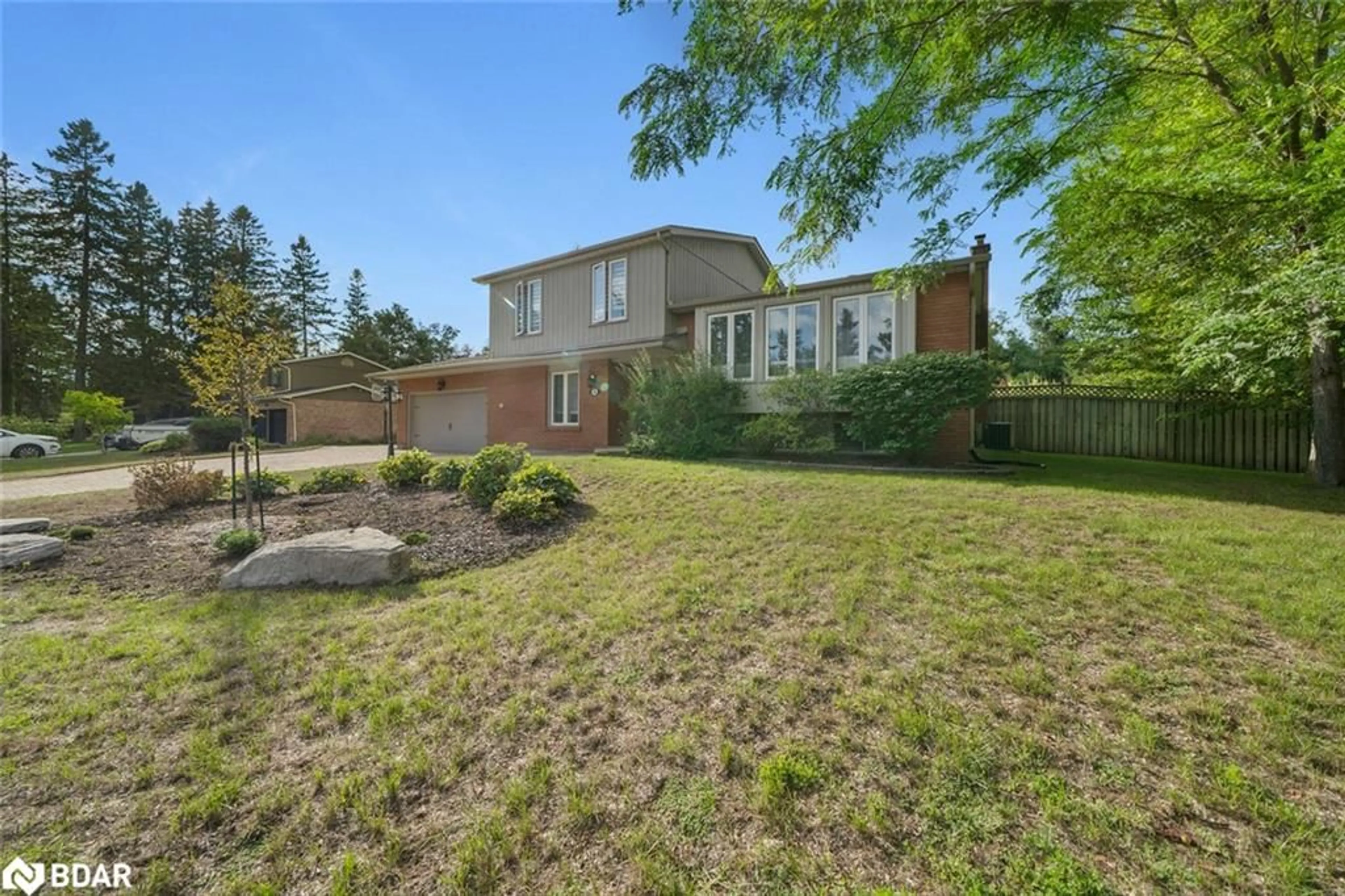 A pic from outside/outdoor area/front of a property/back of a property/a pic from drone, unknown for 30 Cedar Creek Rd, Midhurst Ontario L9X 0P5