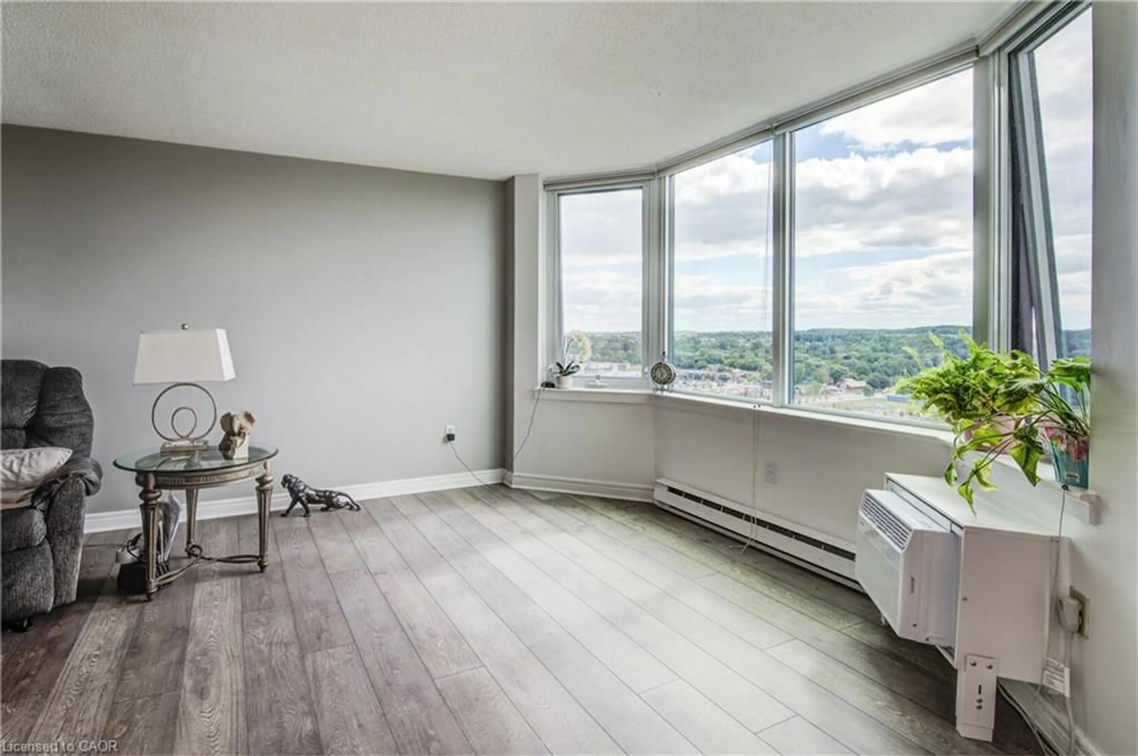 A pic of a room for 35 Green Valley Dr #1605, Kitchener Ontario N2P 2A5