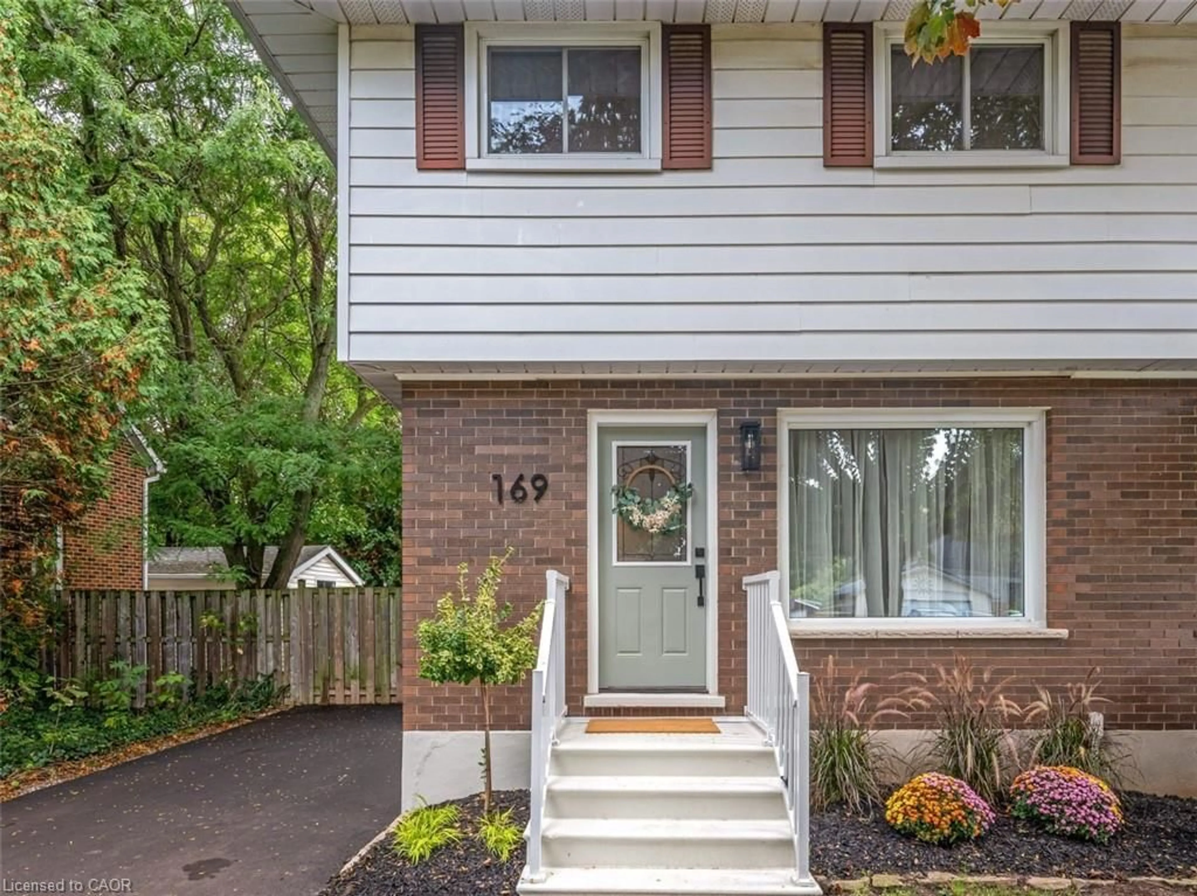 Home with vinyl exterior material, street for 169 Hungerford Rd, Cambridge Ontario N3C 2R2