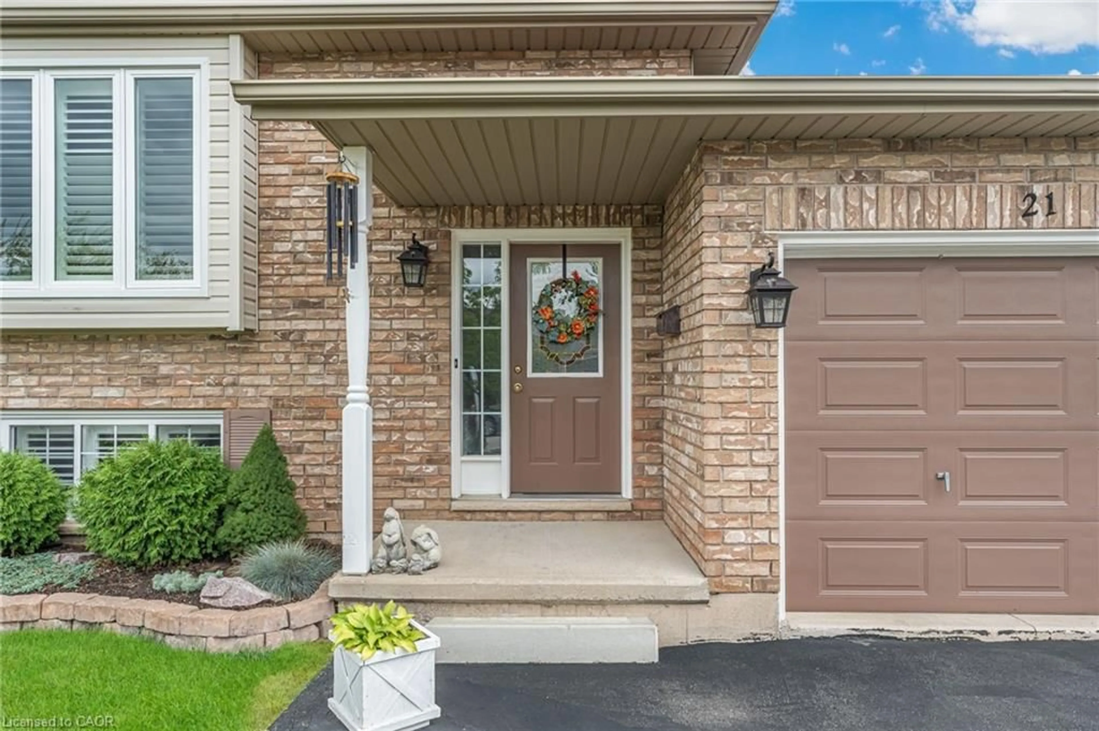 Home with brick exterior material, street for 21 Jane St, Smithville Ontario L0R 2A0