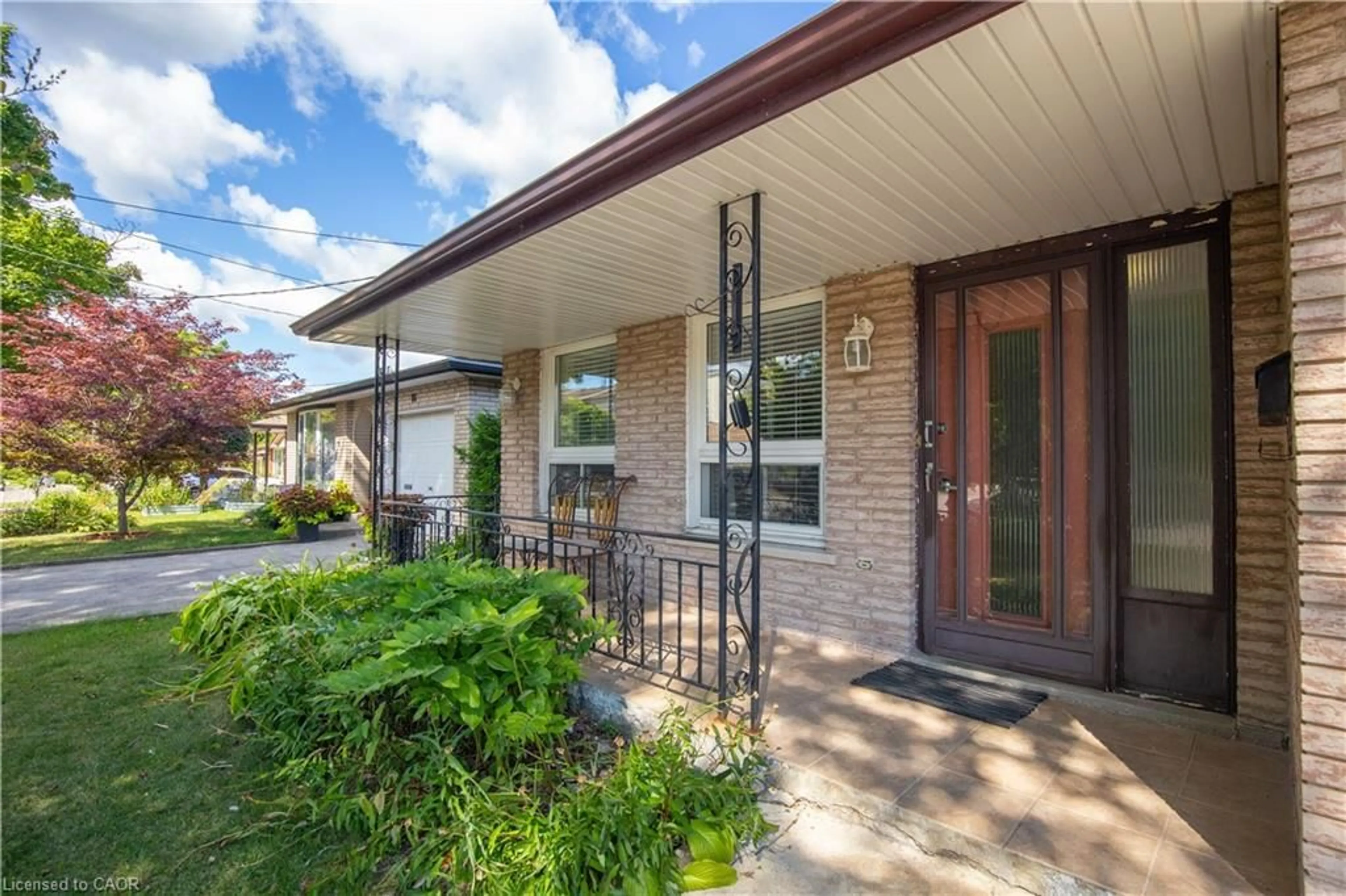 Home with brick exterior material, street for 185 Lavina Cres, Hamilton Ontario L9C 5S8