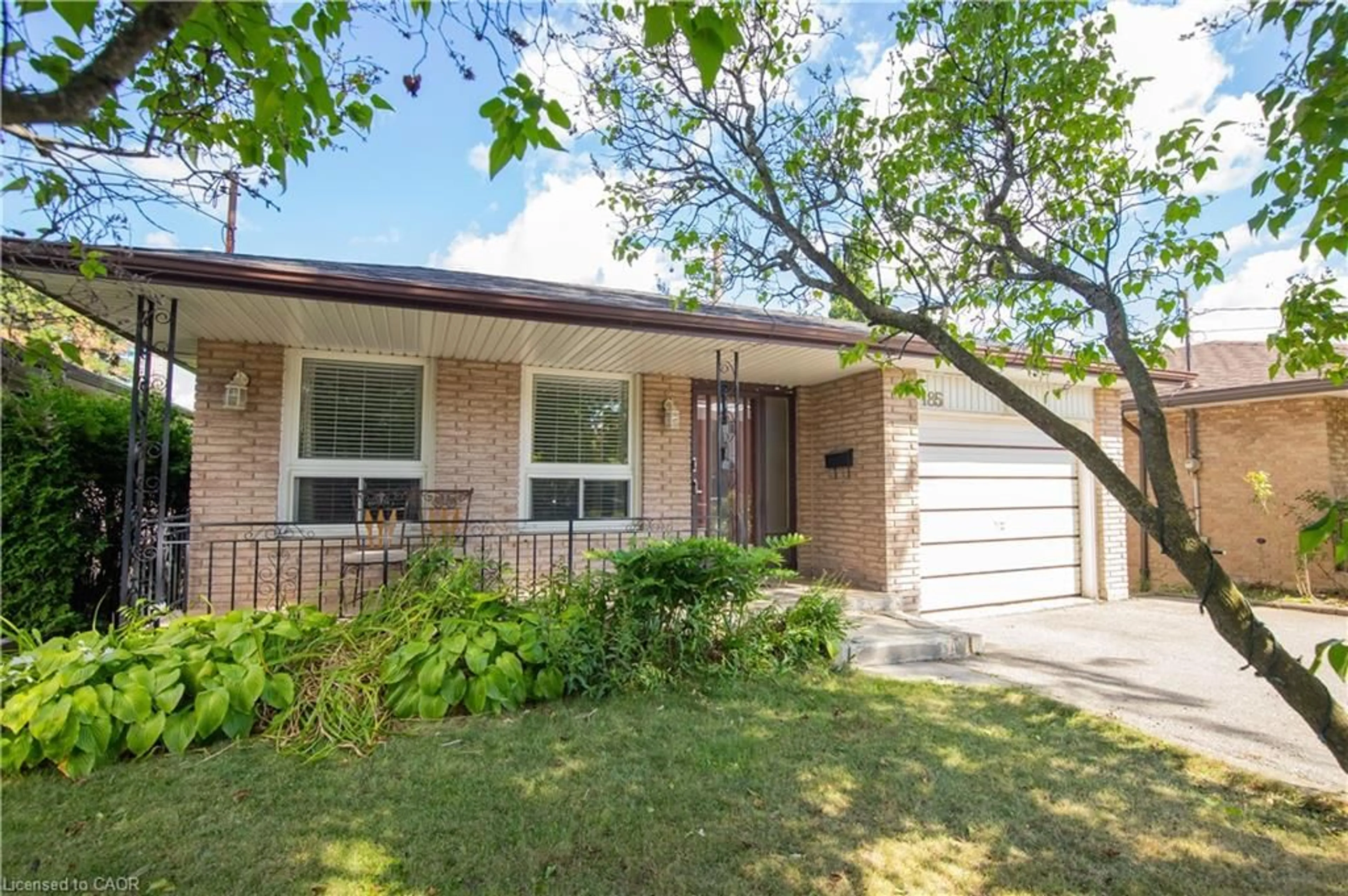 Home with brick exterior material, street for 185 Lavina Cres, Hamilton Ontario L9C 5S8