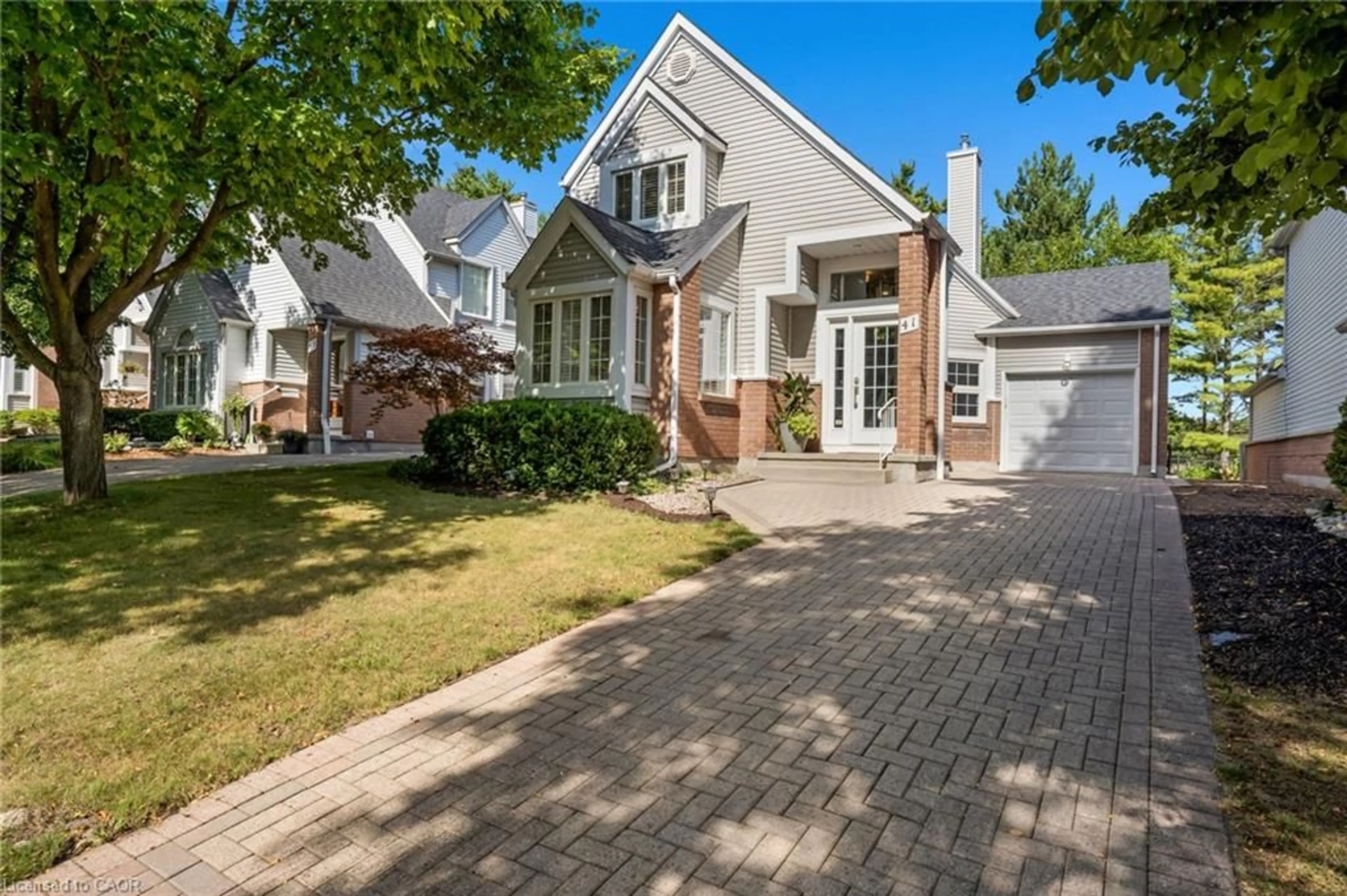 Home with brick exterior material, street for 41 Quinte Cres, Kitchener Ontario N2A 3J8