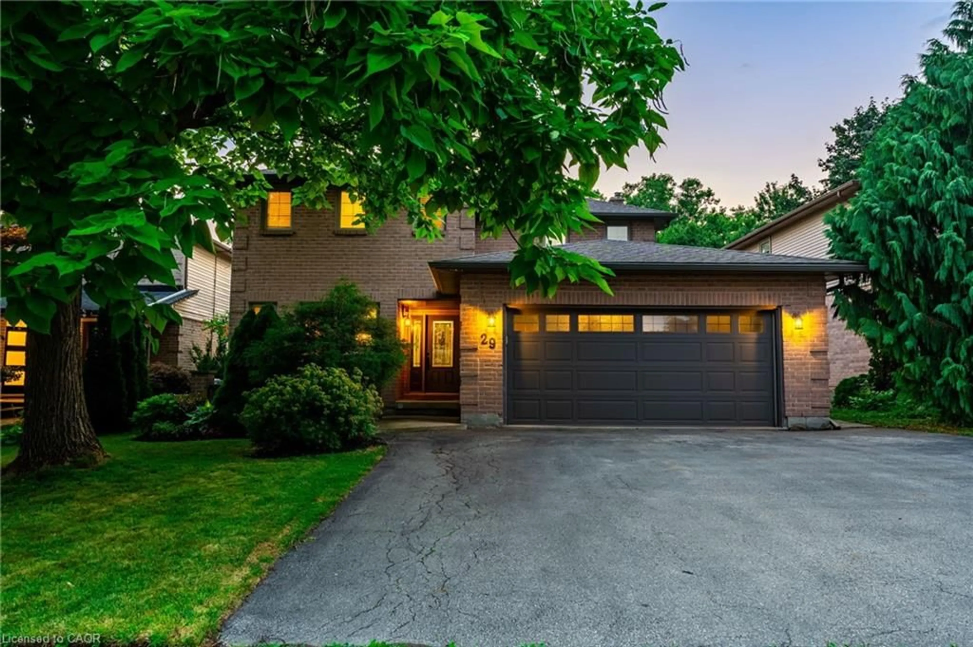 Home with brick exterior material, street for 29 Laurendale Ave, Waterdown Ontario L8B 0B4