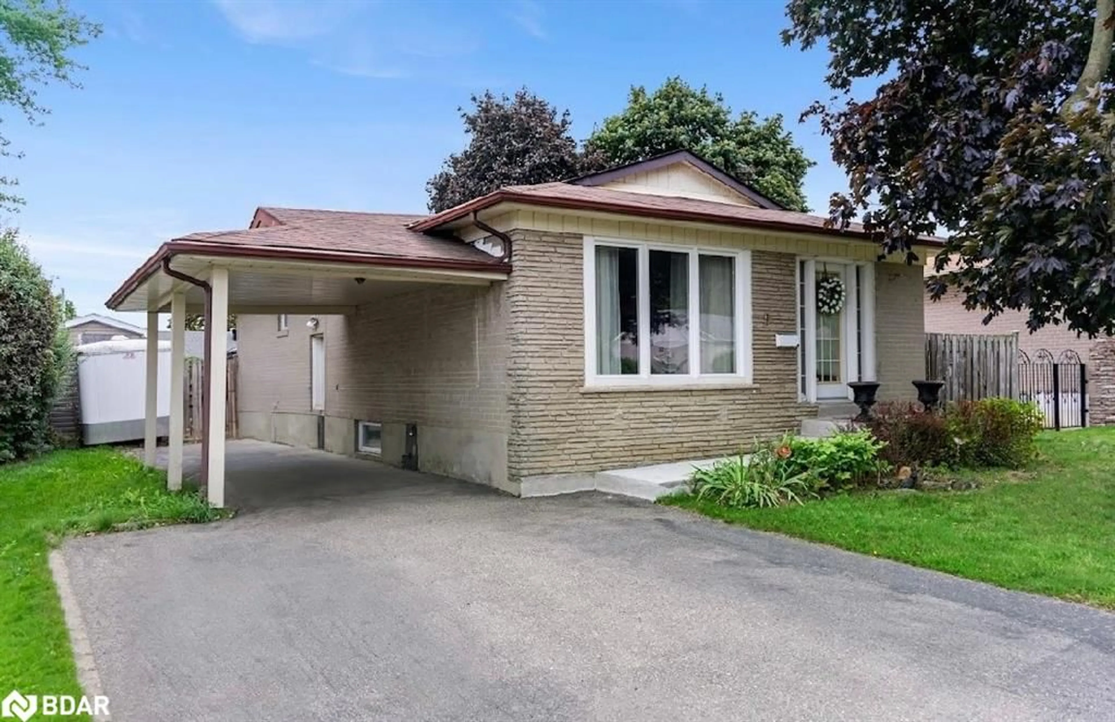 Home with brick exterior material, street for 9 Welbeck Dr, Brampton Ontario L6X 2K9