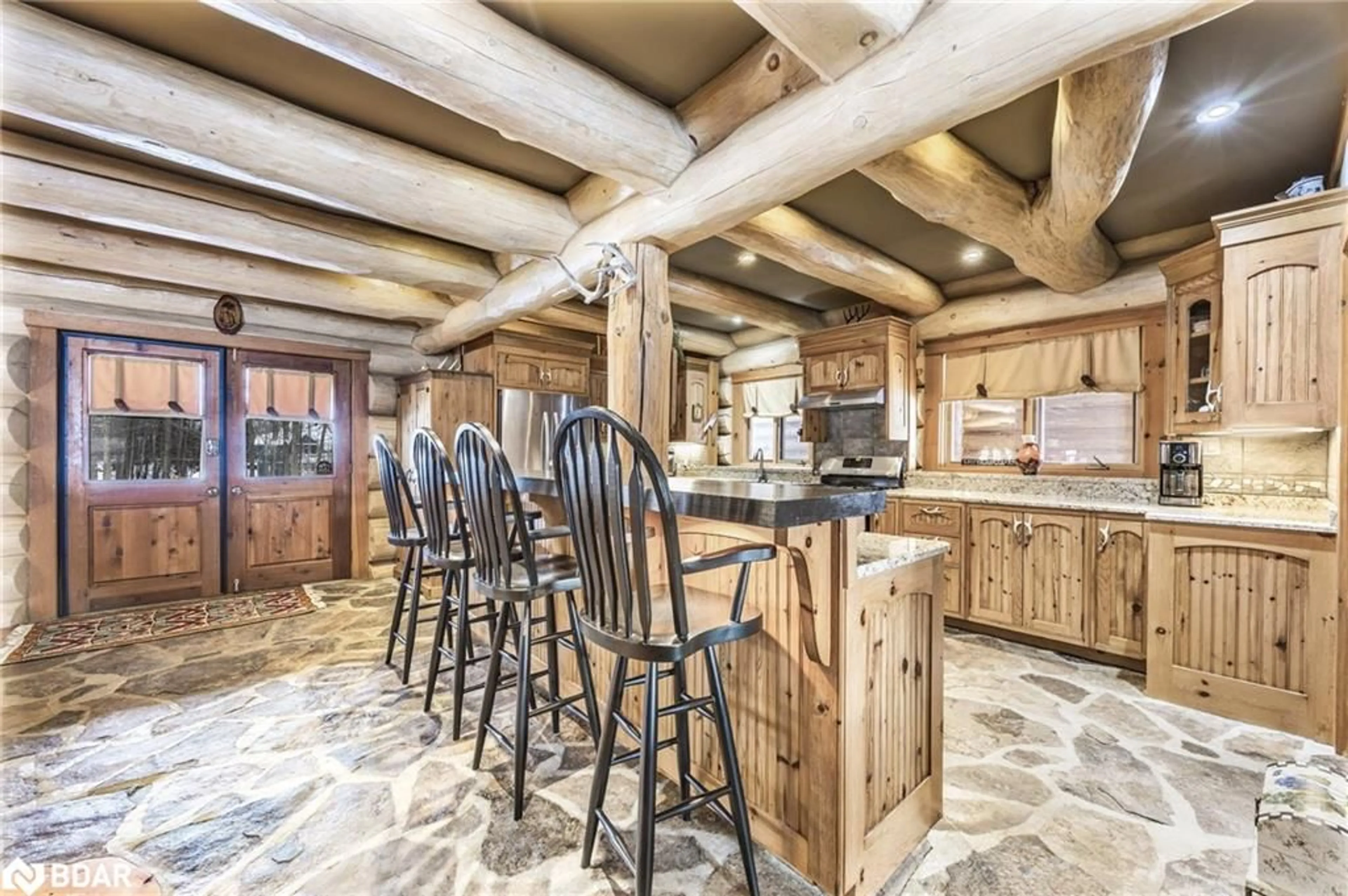 Rustic kitchen, unknown for 118 Highland Dr, Oro-Medonte Ontario L0L 2L0