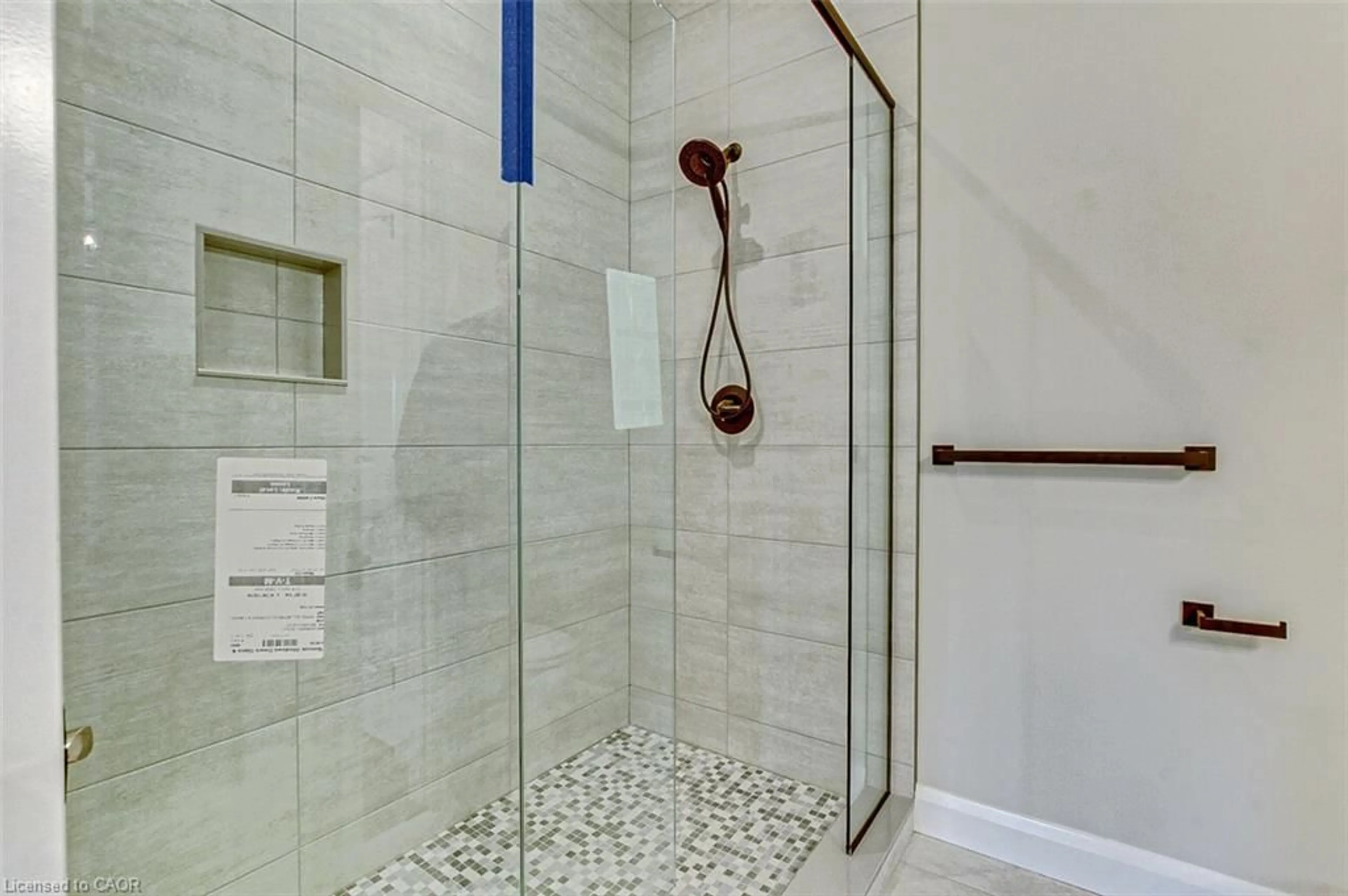 Contemporary bathroom, ceramic/tile floor for 43 Norfolk St, Waterford Ontario N0E 1Y0