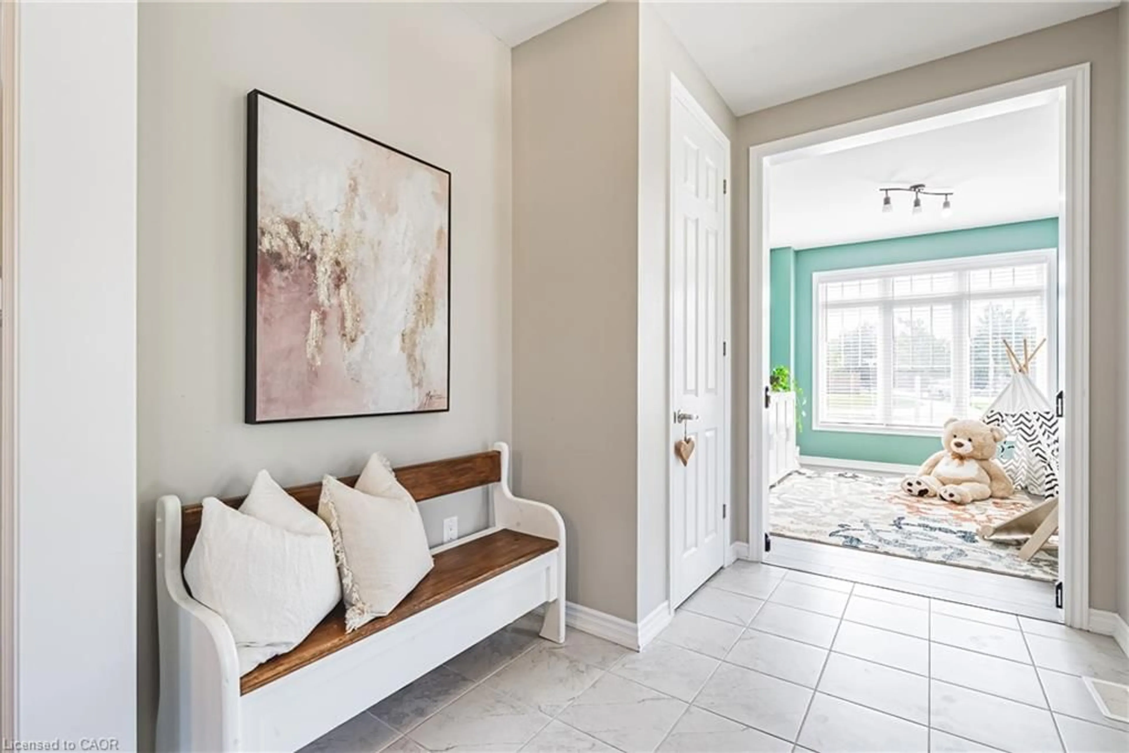 Indoor entryway for 50 Ready Rd, Fergus Ontario N1M 0G5
