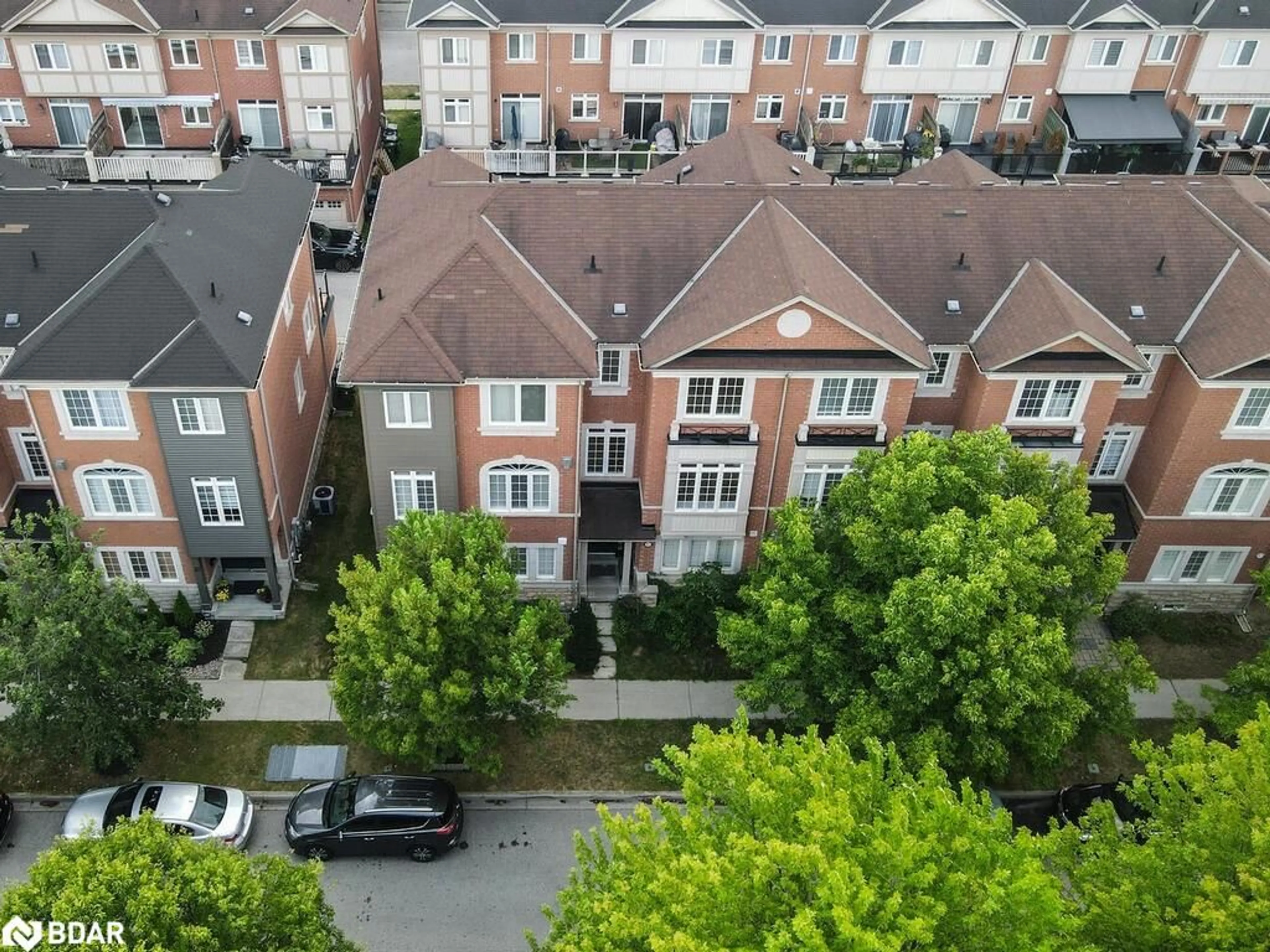 A pic from outside/outdoor area/front of a property/back of a property/a pic from drone, city buildings view from balcony for 41 Stagecoach Cir, Toronto Ontario M1C 0A2