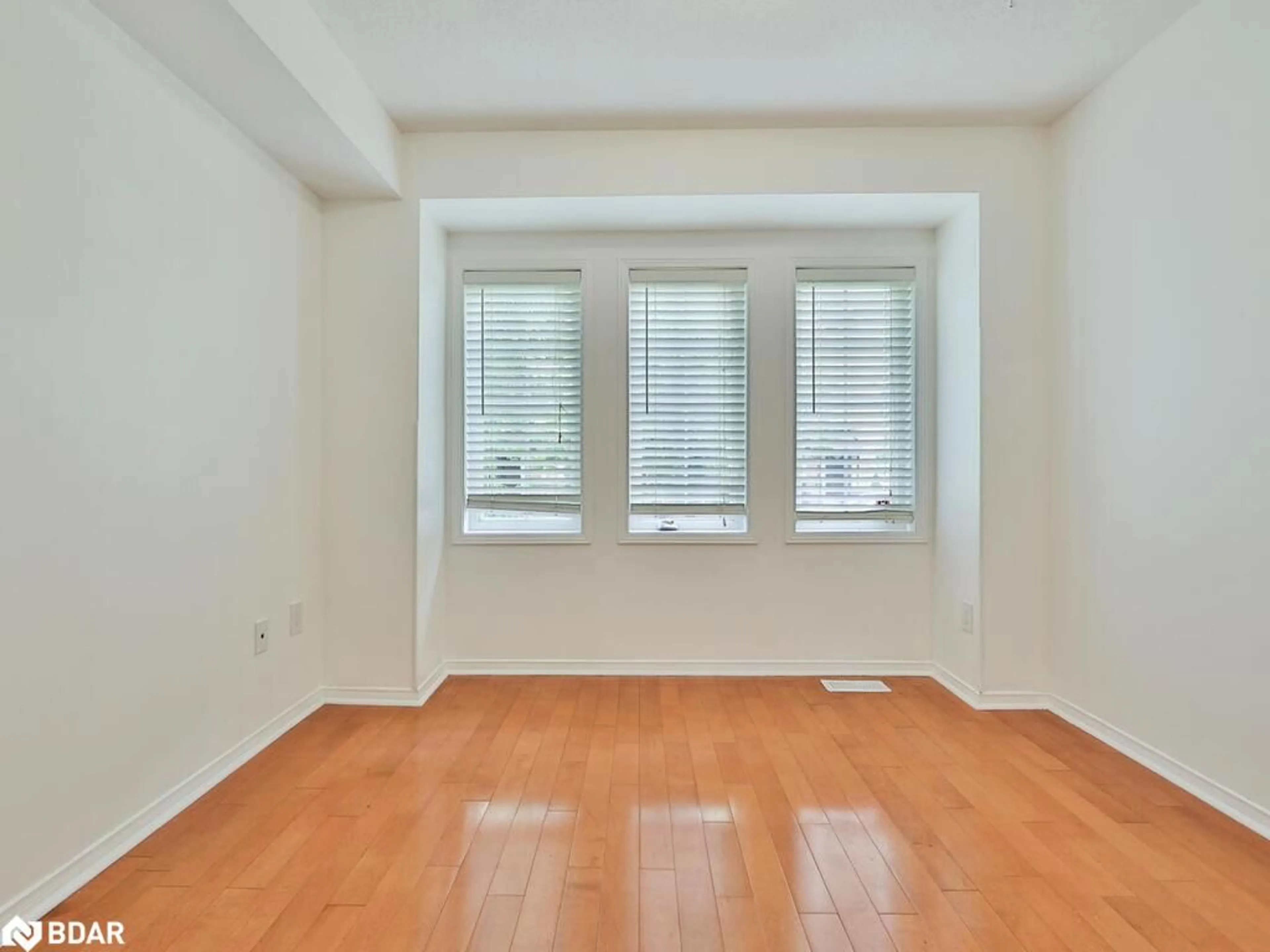 A pic of a room for 41 Stagecoach Cir, Toronto Ontario M1C 0A2