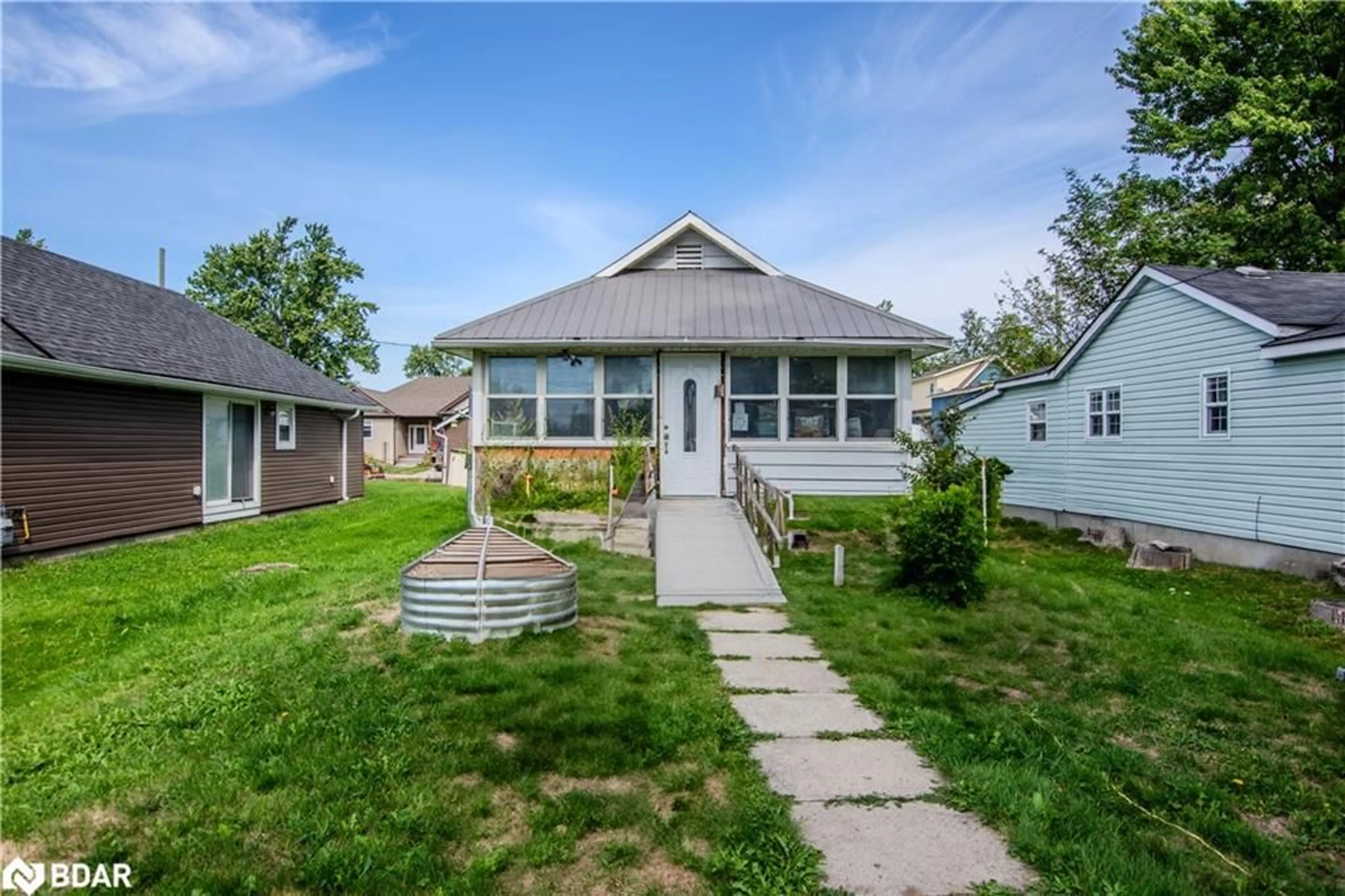Unknown for 1056 Wood St, Churchill Ontario L0L 1K0