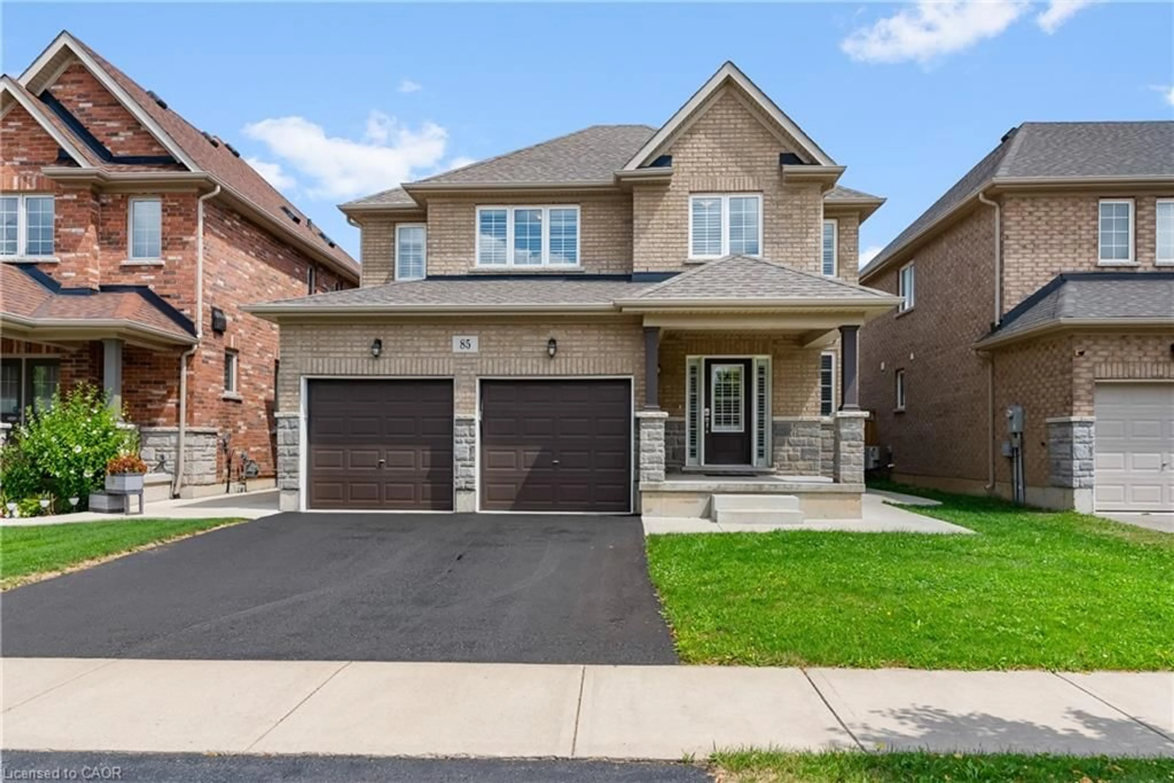 Home with brick exterior material, street for 85 Sunset Way, Thorold Ontario L2V 0C7