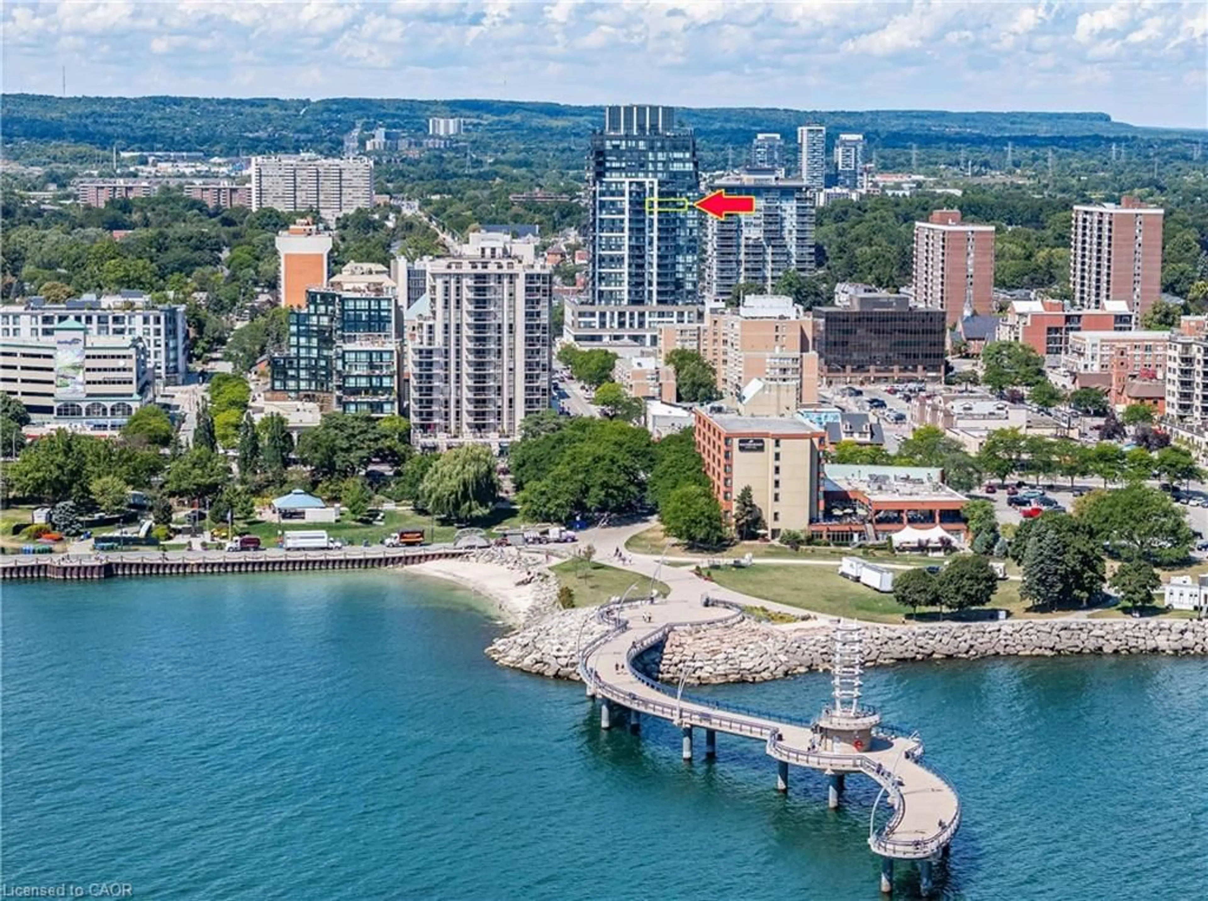 A pic from outside/outdoor area/front of a property/back of a property/a pic from drone, water/lake/river/ocean view for 2007 James St #1604, Burlington Ontario L7R 1H1