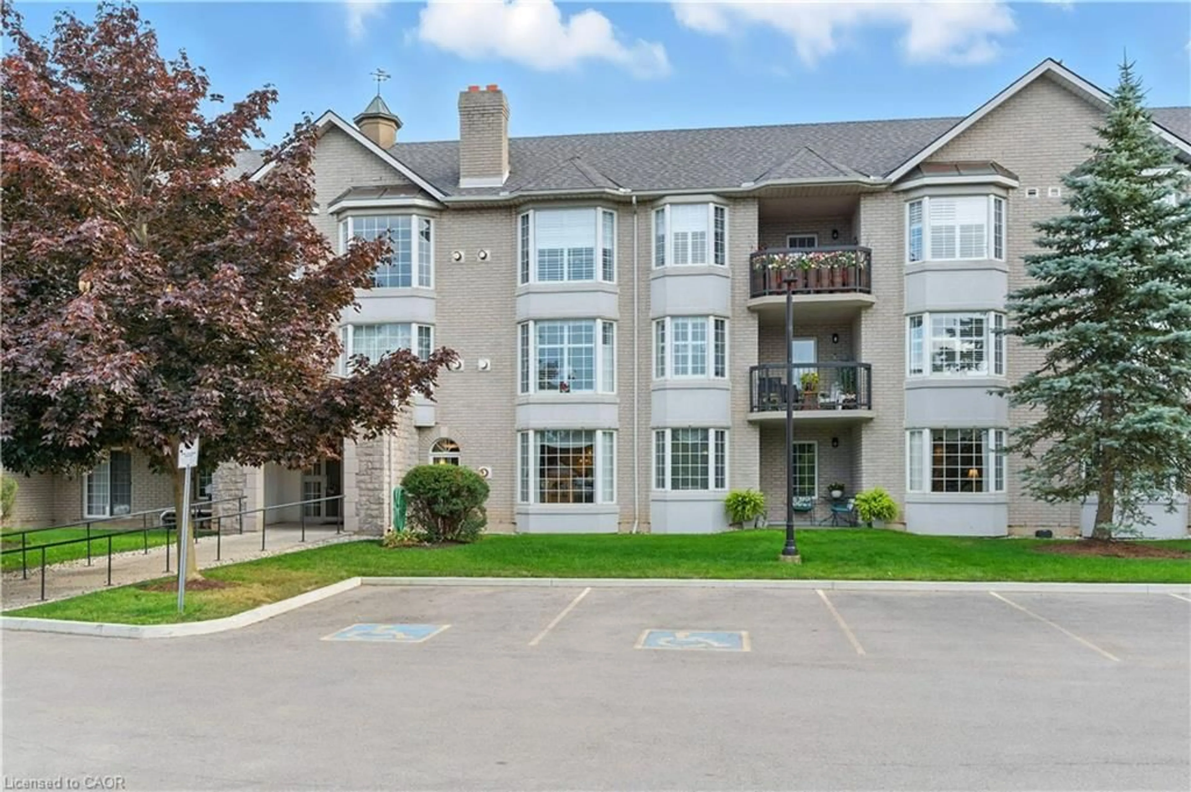 Patio, unknown for 980 Golf Links Rd #101, Ancaster Ontario L9K 1J8