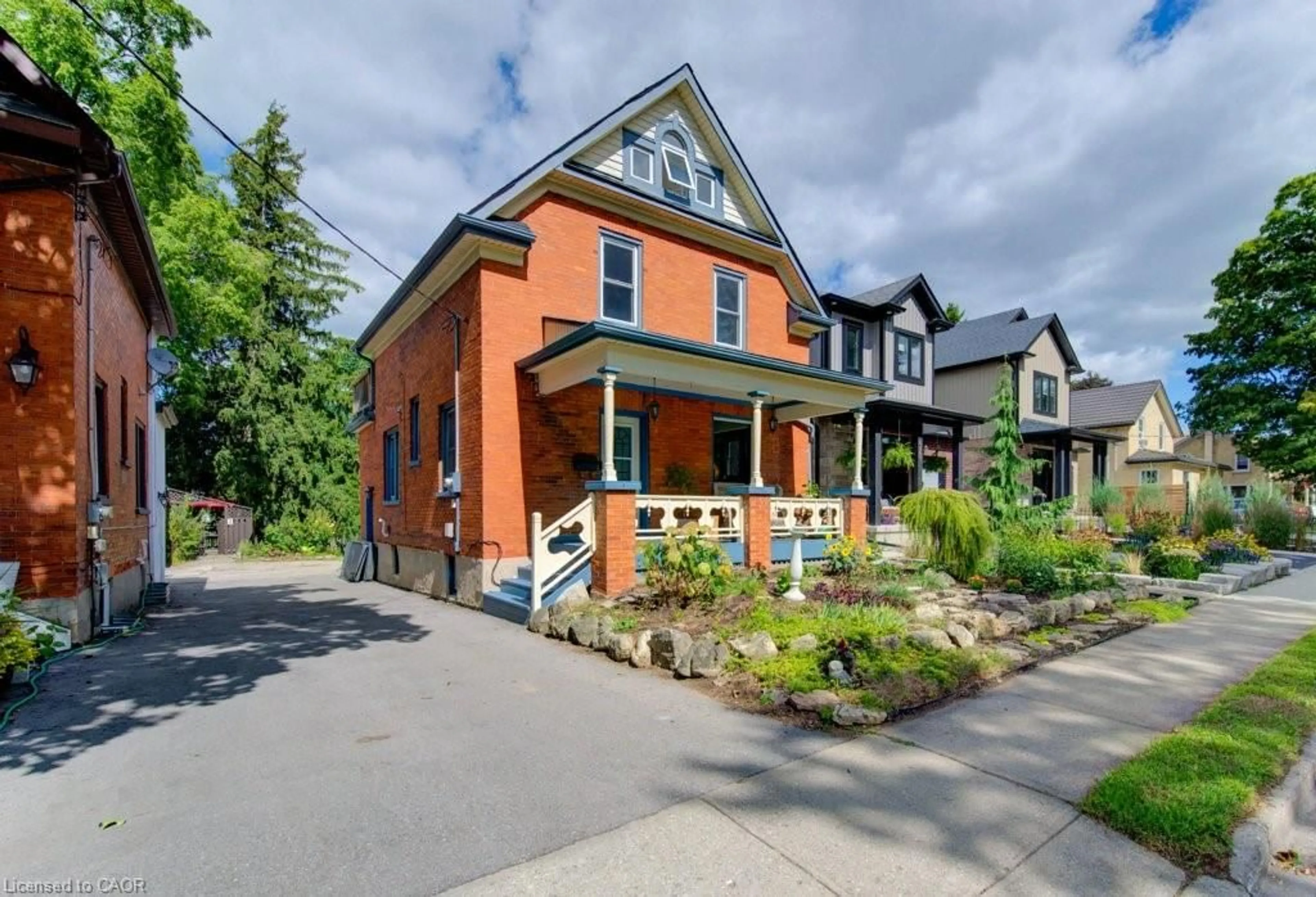 Home with brick exterior material, street for 921 Moore St, Cambridge Ontario N3H 3C2