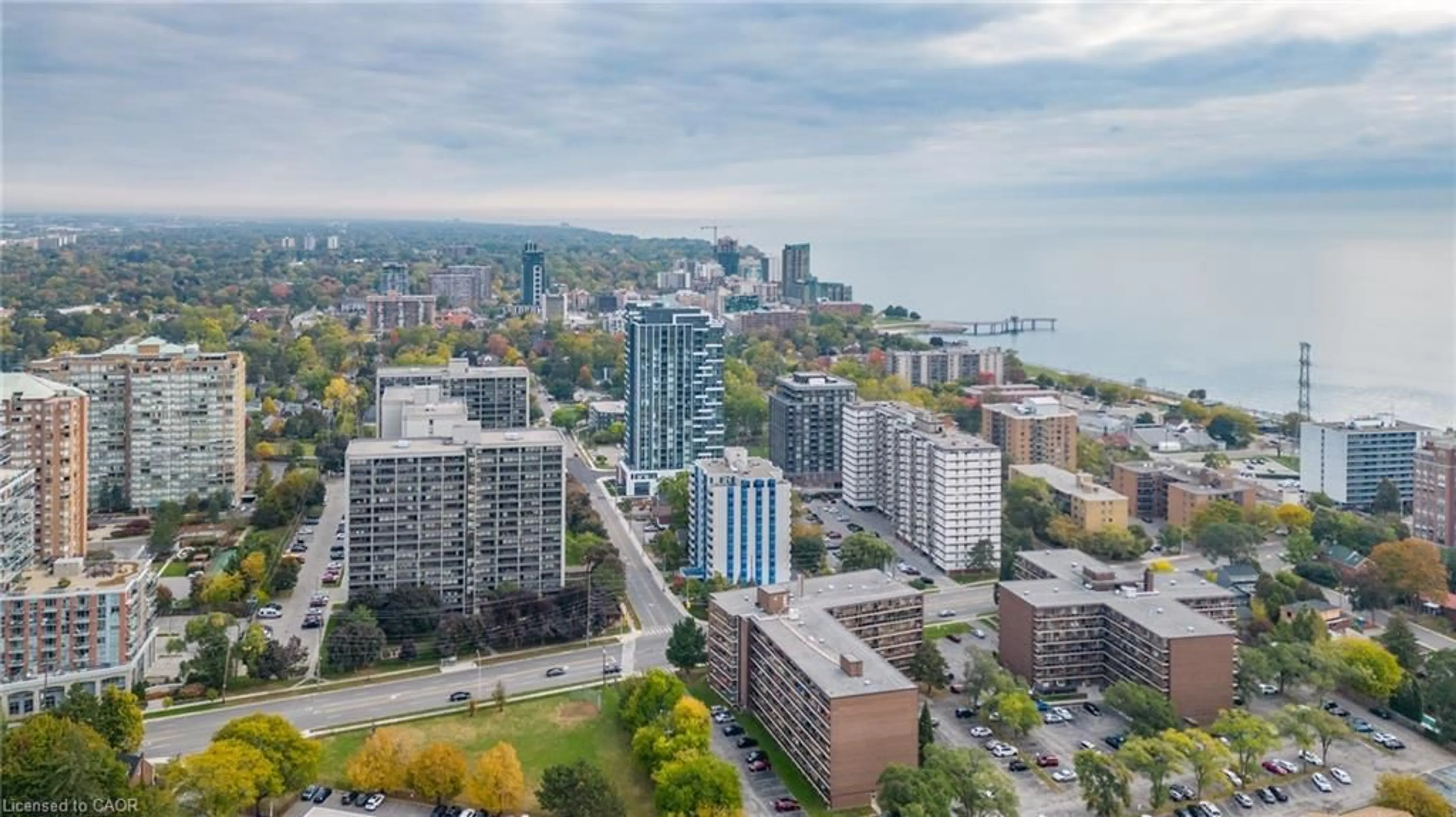 A pic from outside/outdoor area/front of a property/back of a property/a pic from drone, city buildings view from balcony for 500 Brock Ave #808, Burlington Ontario L7S 0A5