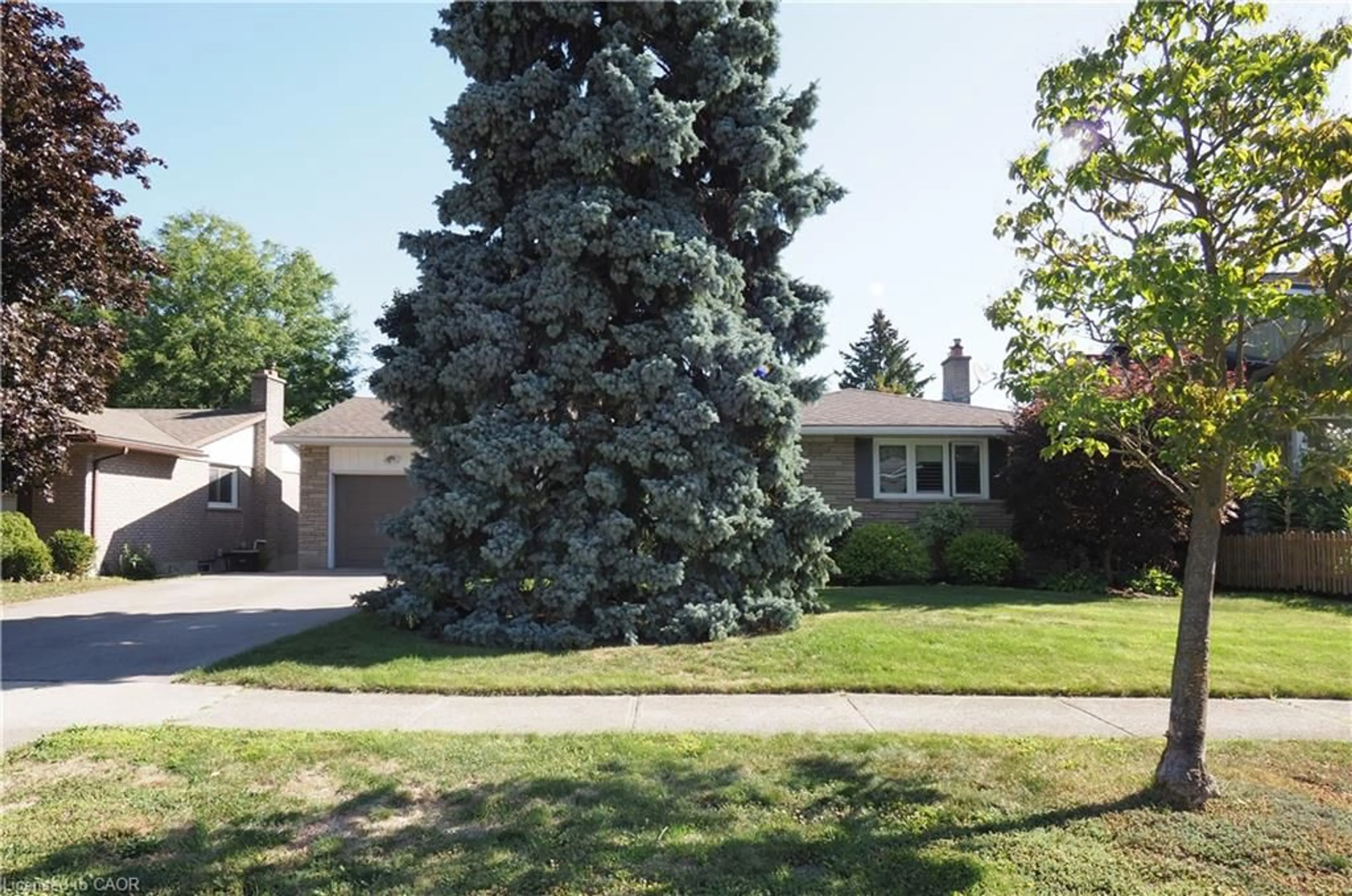 Unknown for 20 Gay Cres, Kitchener Ontario N2A 2C3