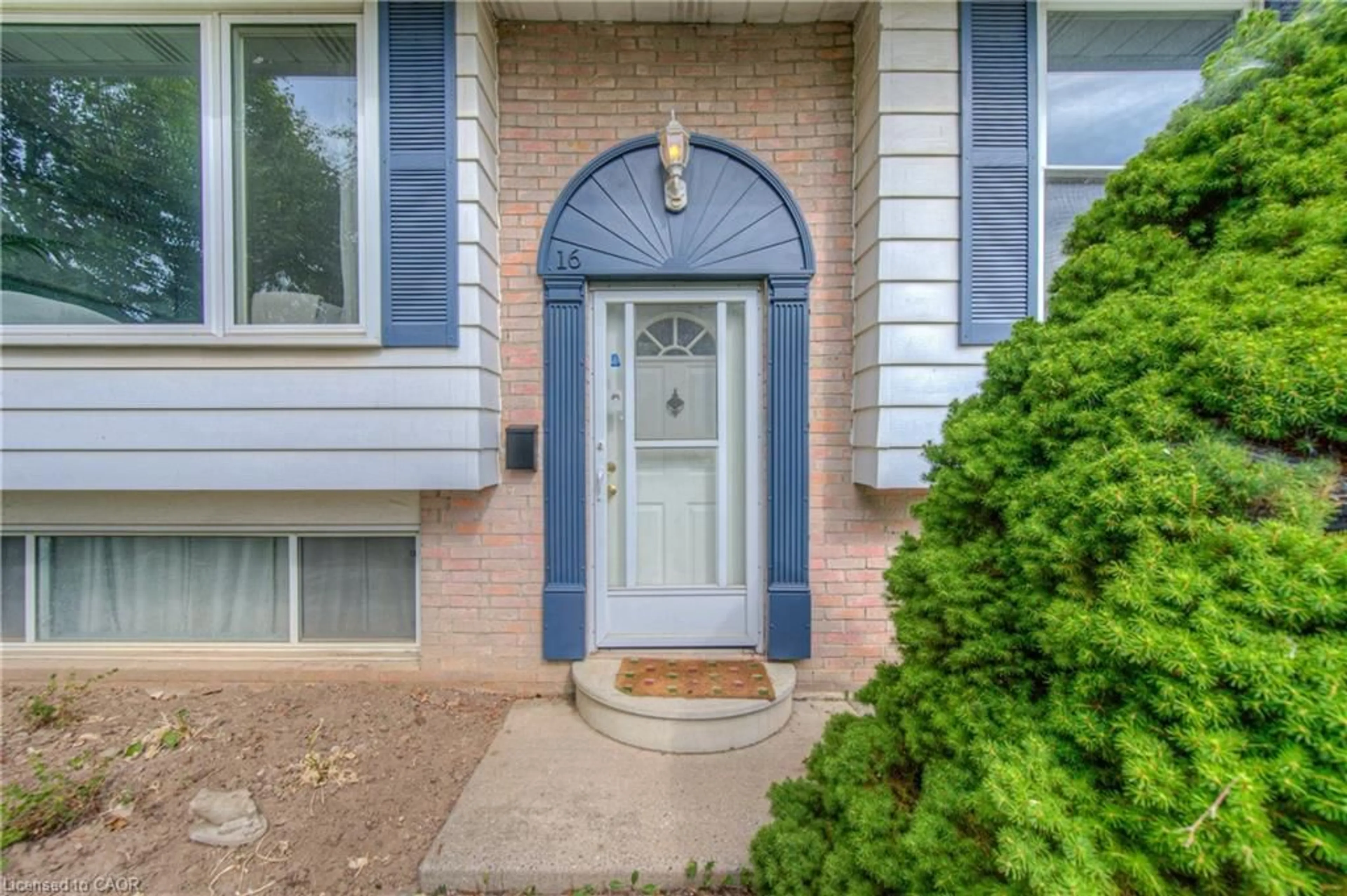 Unknown for 16 Brisbane Blvd, Brantford Ontario N3S 4L2