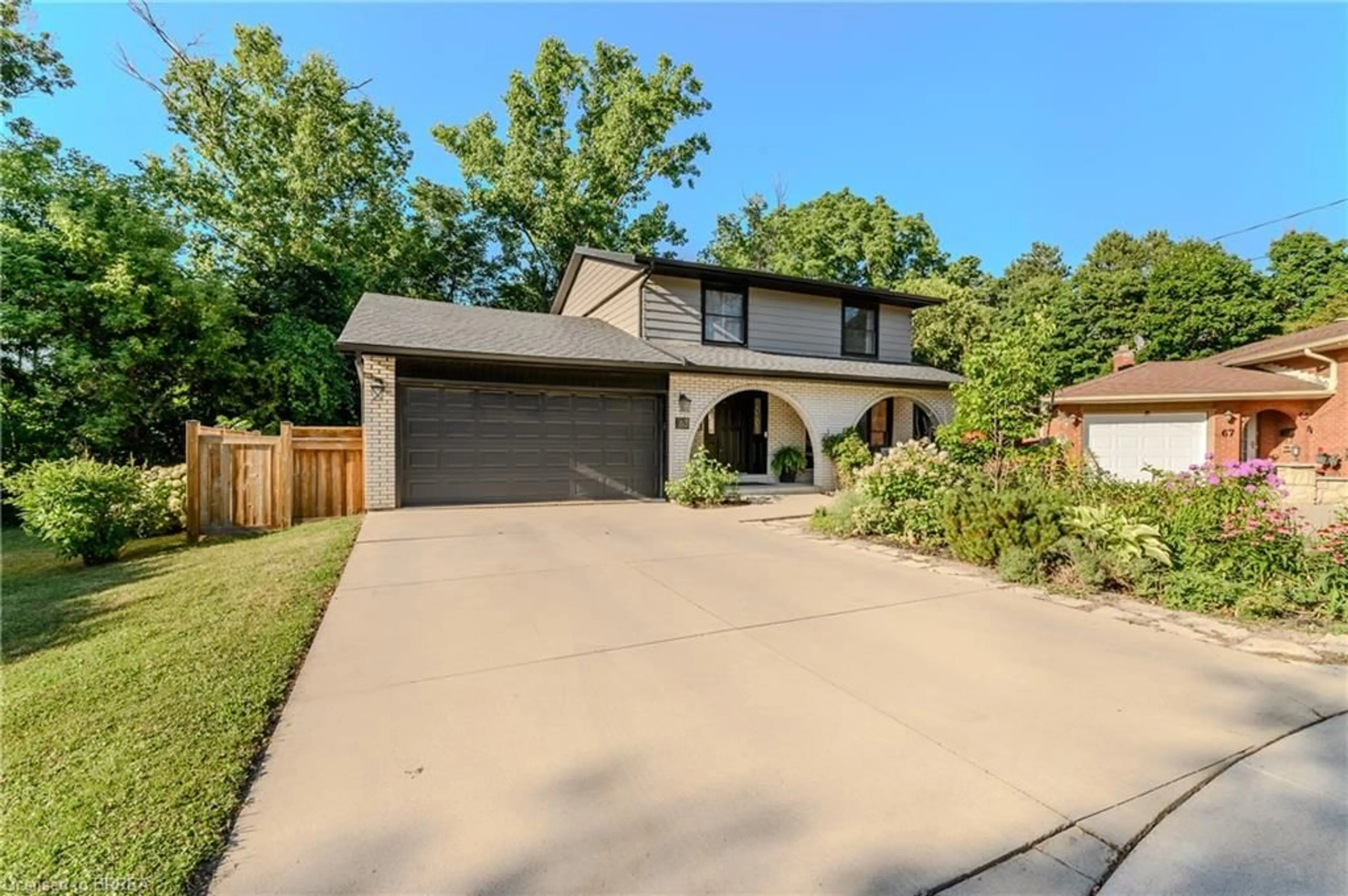 Unknown for 63 Veevers Dr, Hamilton Ontario L8K 5P6