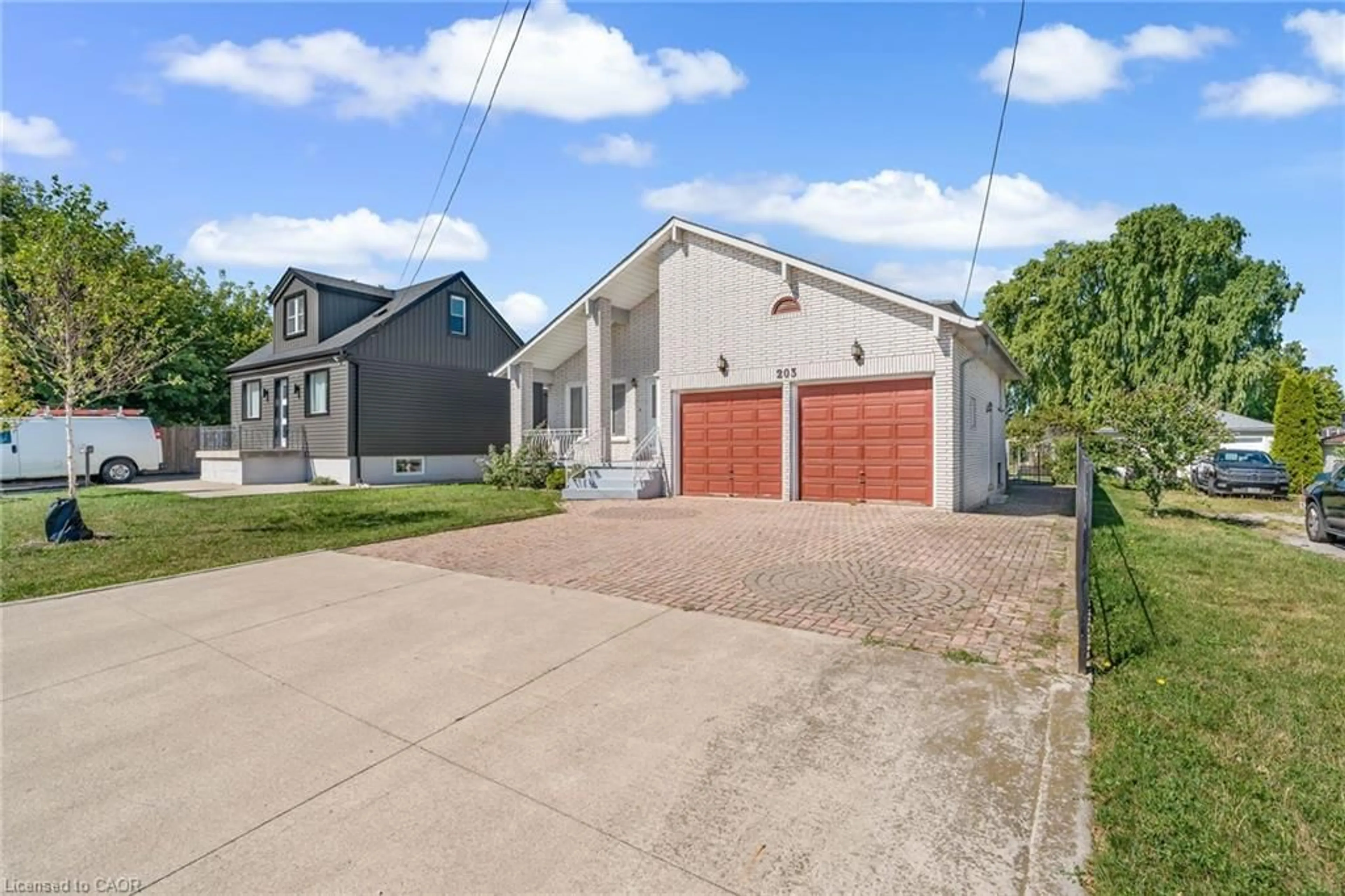 A pic from outside/outdoor area/front of a property/back of a property/a pic from drone, street for 203 Margaret Ave, Hamilton Ontario L8E 2H9