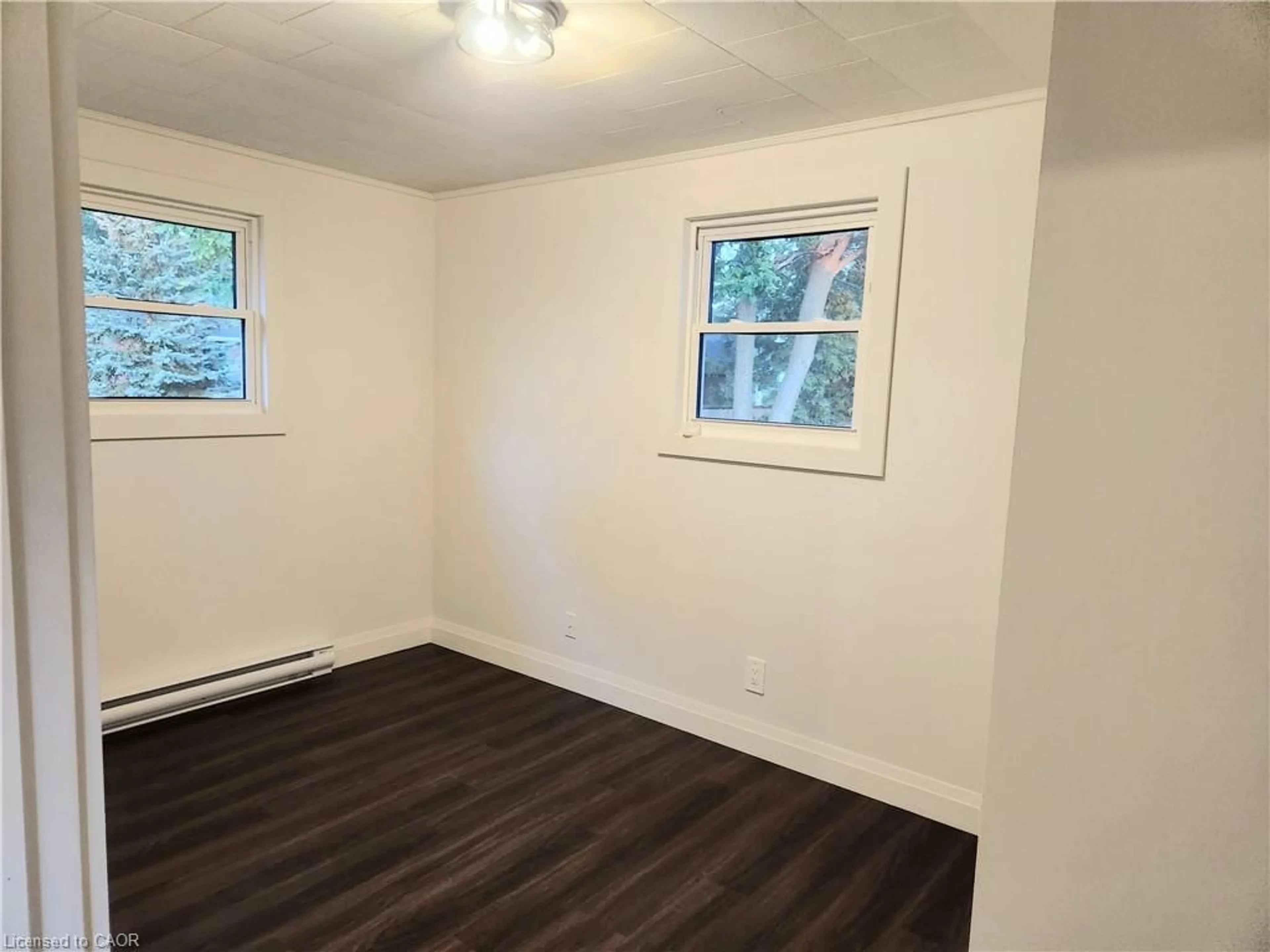 A pic of a room for 6630 Middle Line, Merlin Ontario N0P 1W0