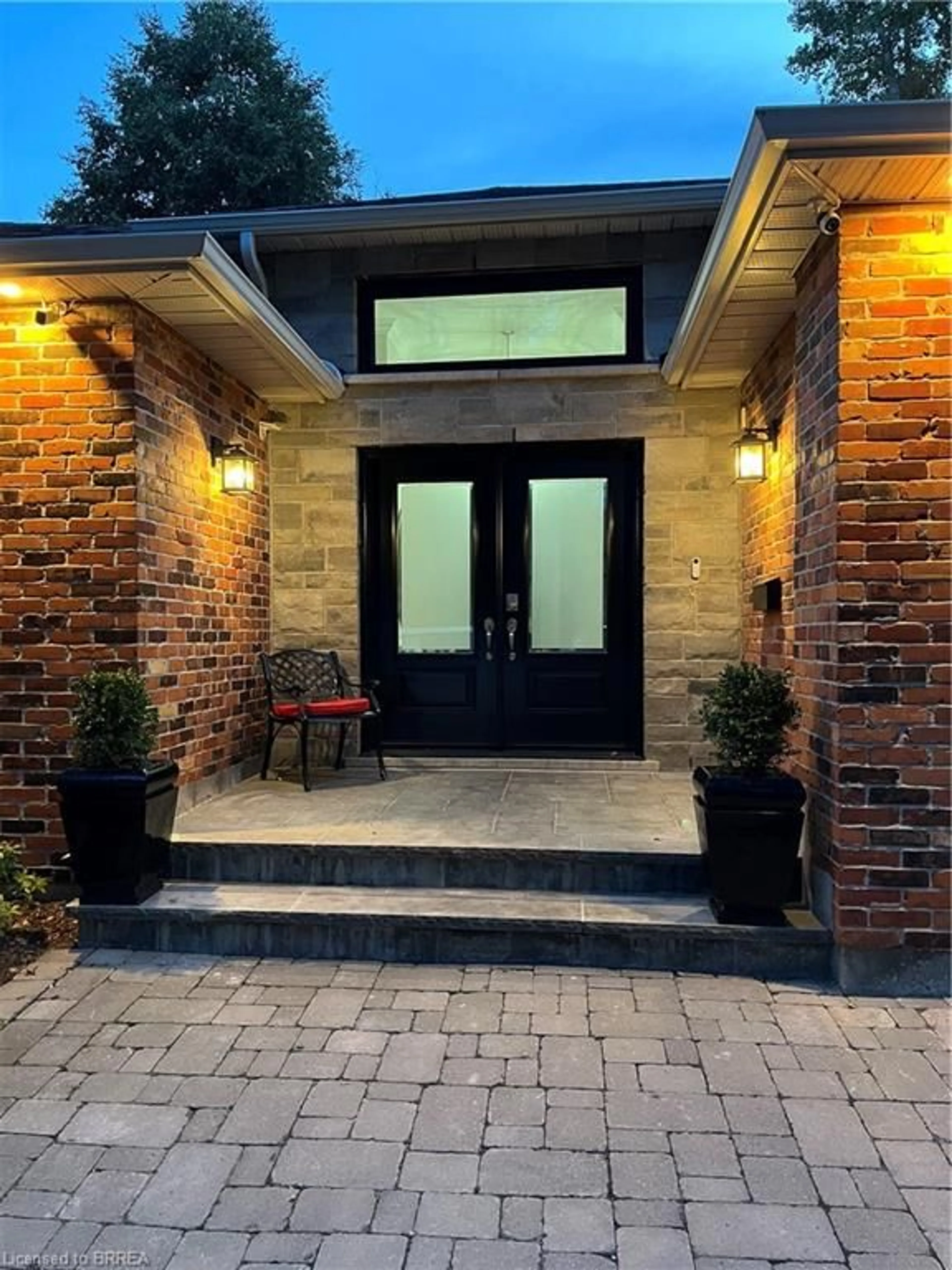 Home with brick exterior material, street for 206 Fiddler's Green Rd, Ancaster Ontario L9G 1W6