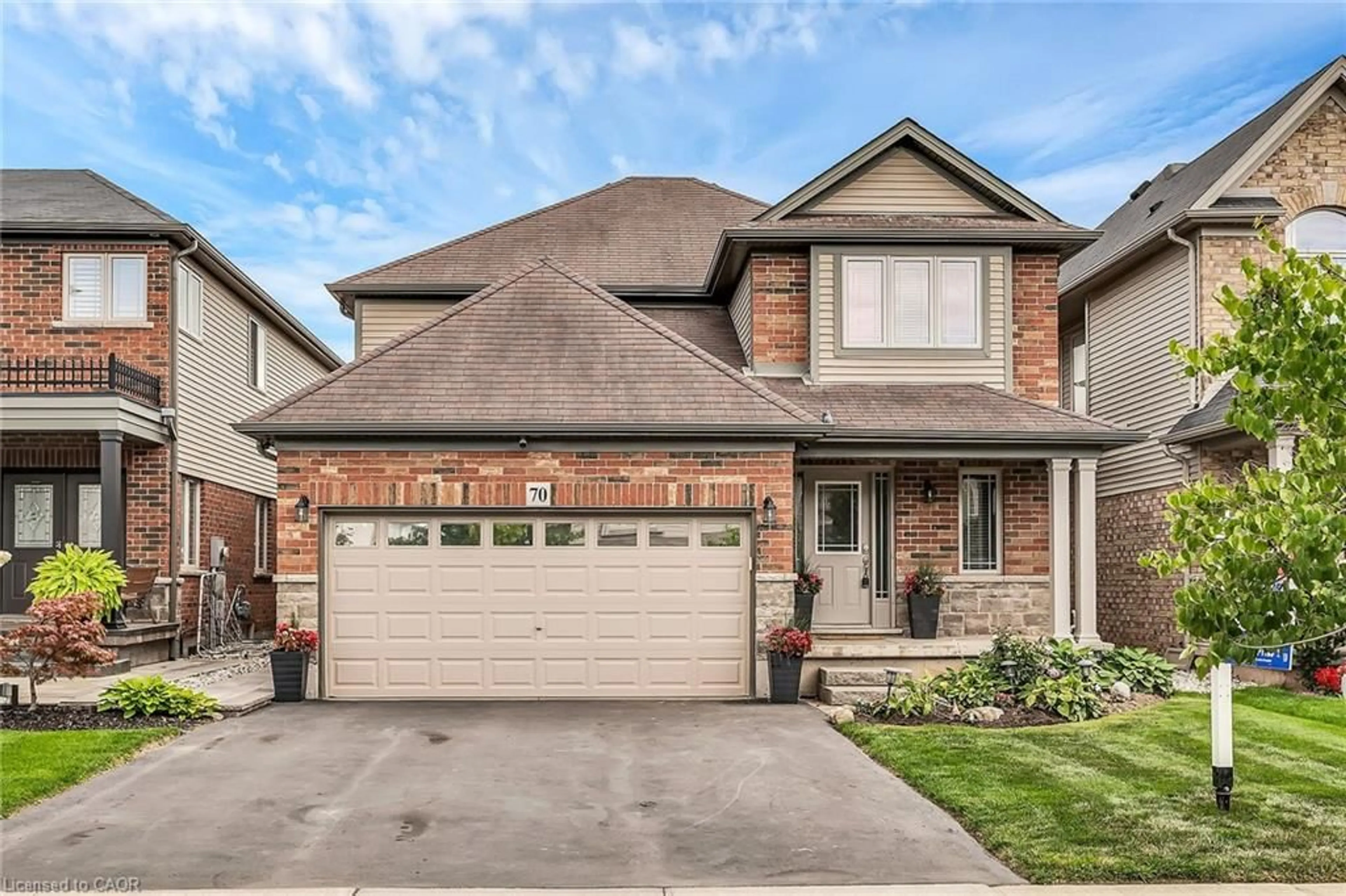 Home with brick exterior material, street for 70 Escarpment Dr, Stoney Creek Ontario L8E 0G4