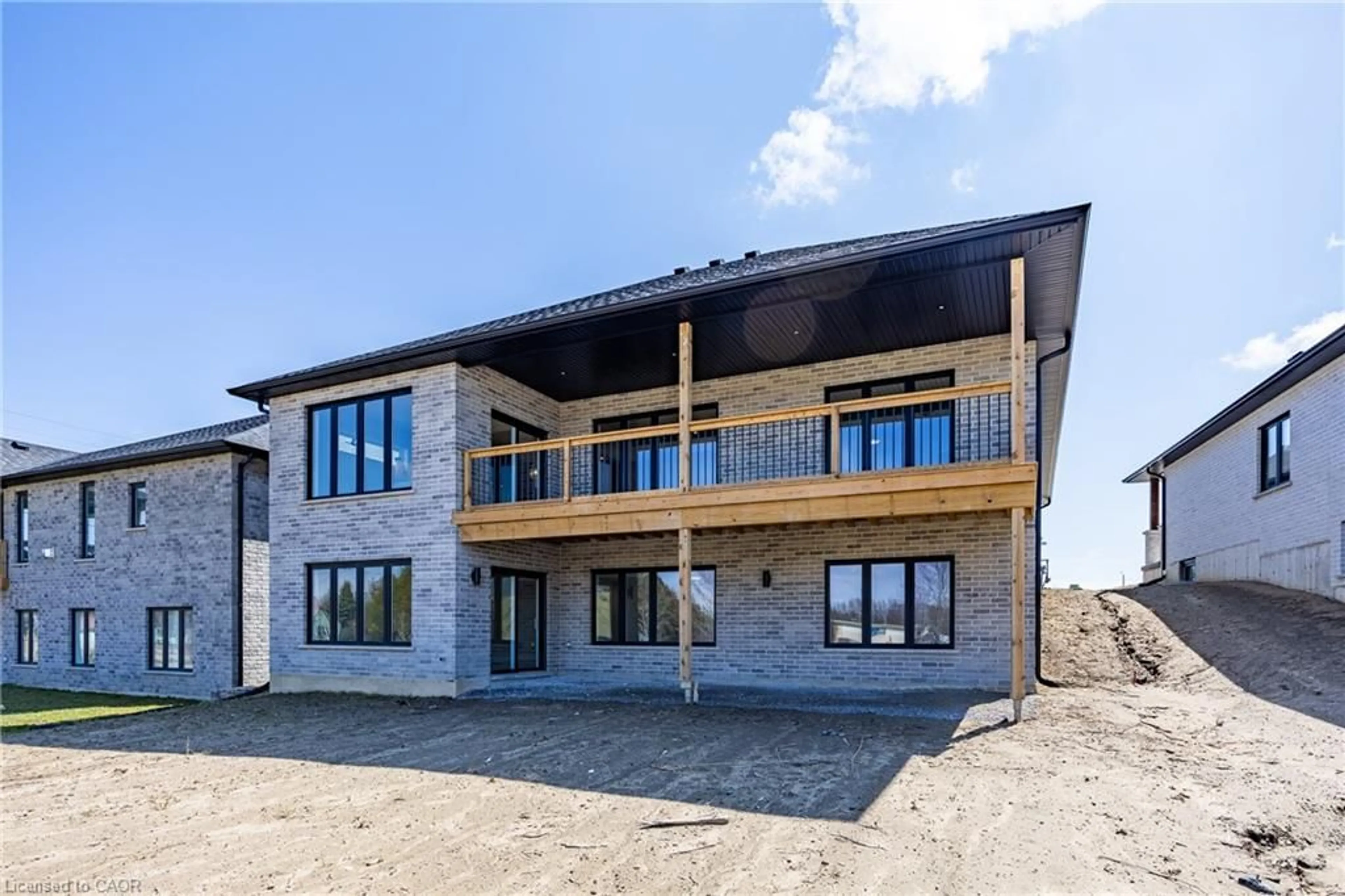 Home with brick exterior material, building for 34 Andrew Ave, Simcoe Ontario N3Y 4Y8