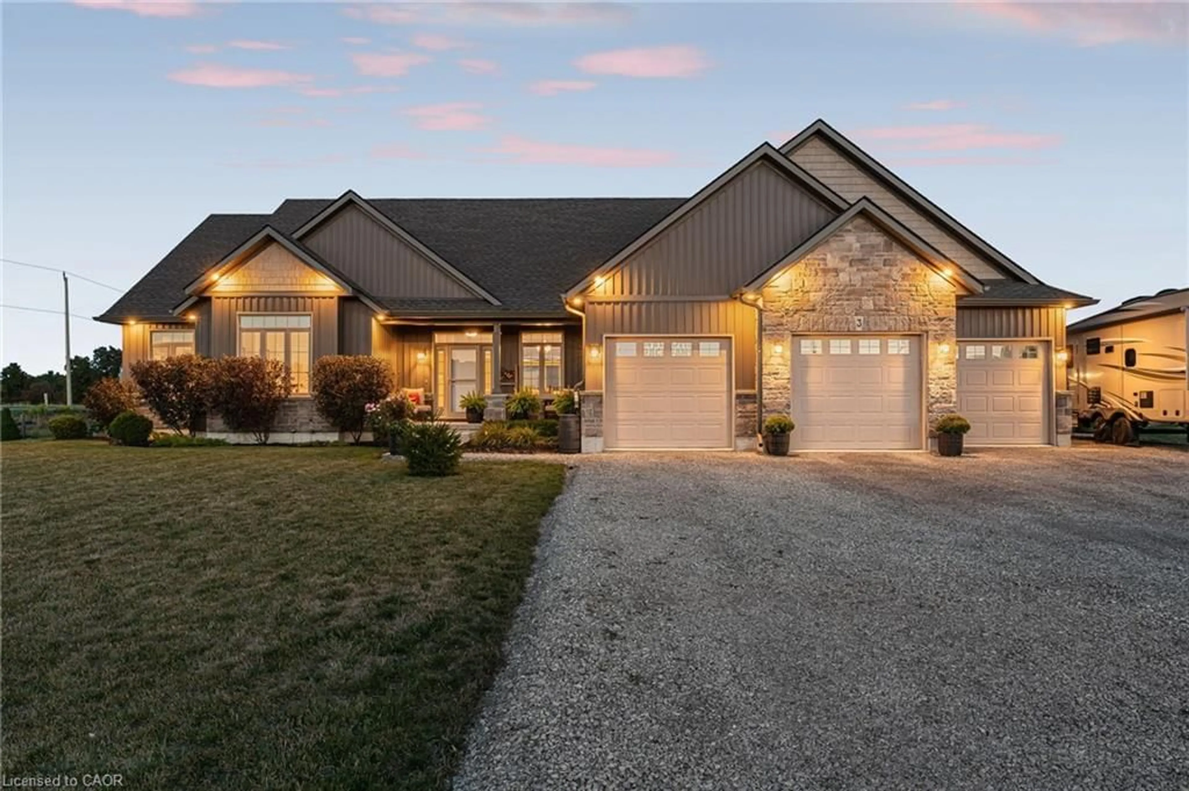 Home with brick exterior material, street for 3 Silverthorne Crt, Dunnville Ontario N1A 2W2