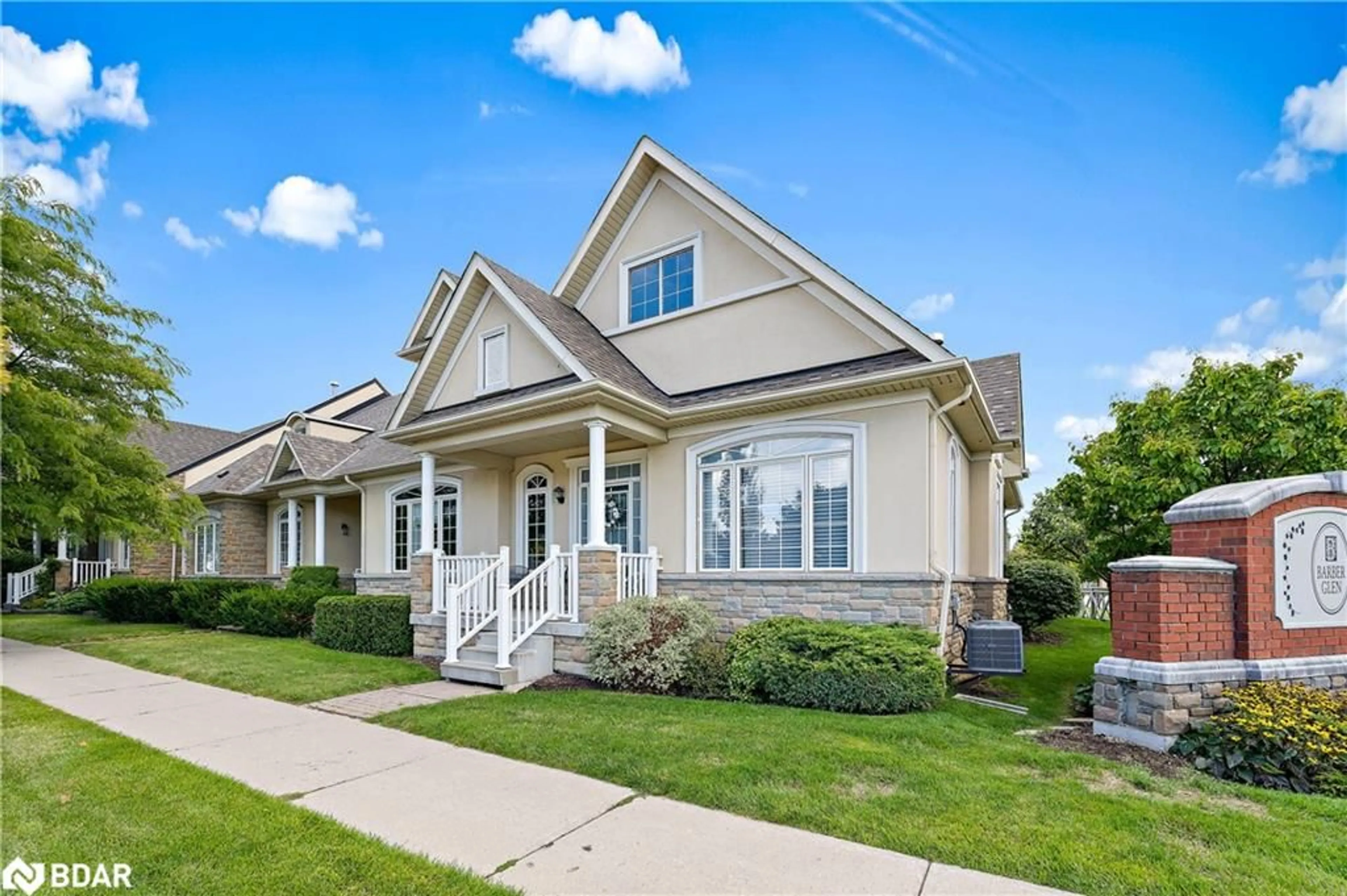 Home with vinyl exterior material, street for 48 Garrison Sq, Georgetown Ontario L7G 0B9
