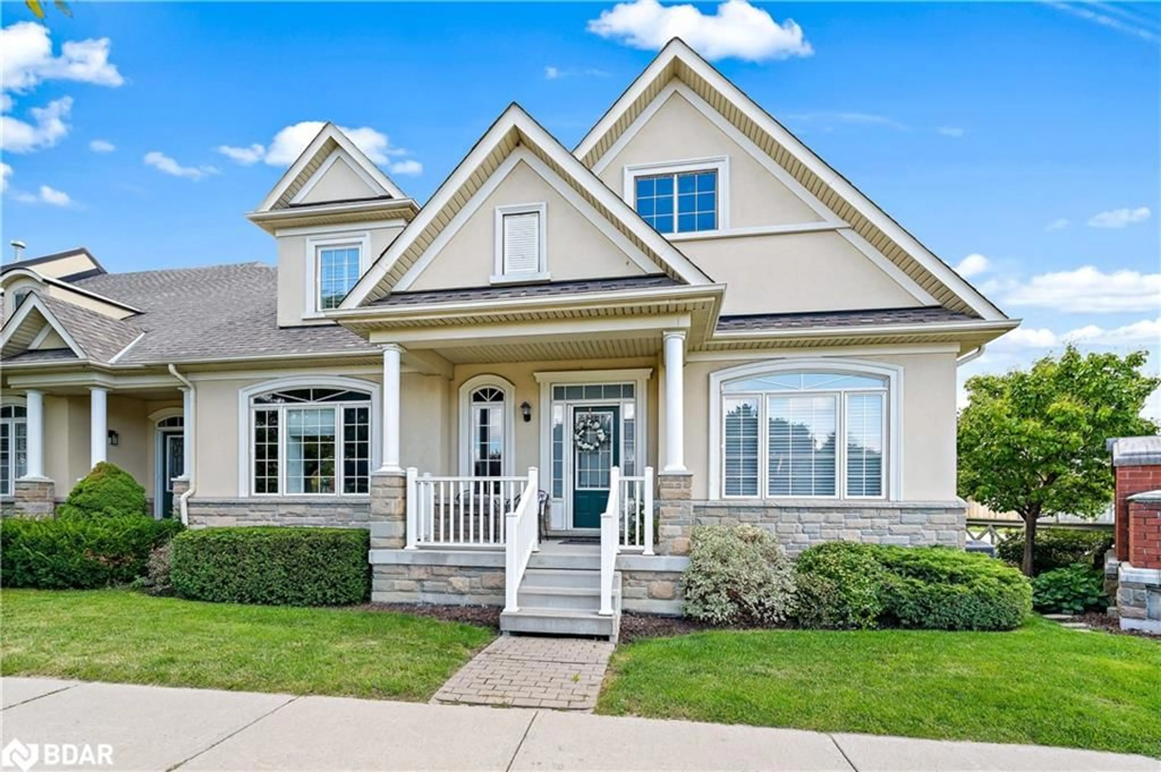 Home with vinyl exterior material, street for 48 Garrison Sq, Georgetown Ontario L7G 0B9
