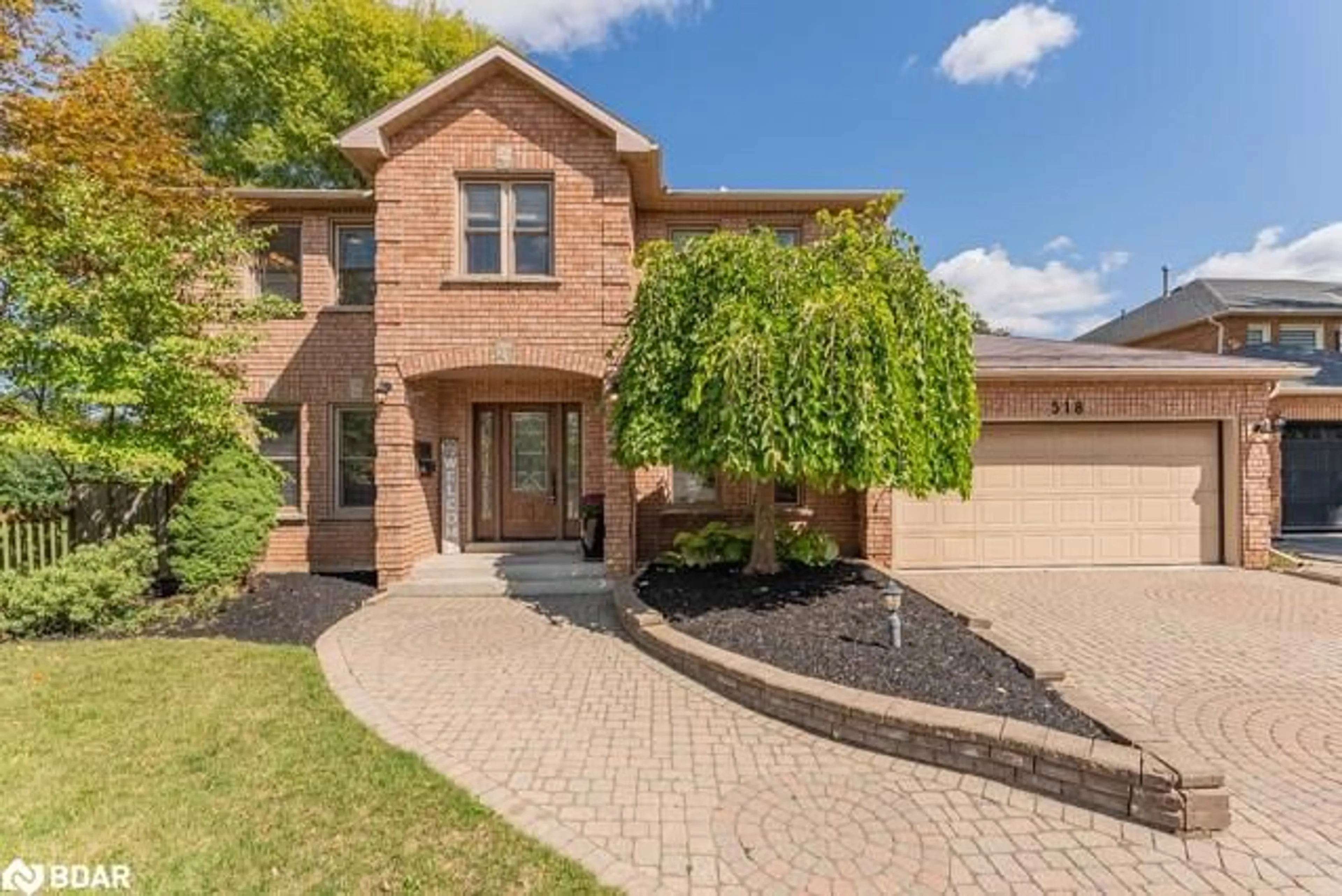 Home with brick exterior material, street for 518 Grand Ridge Dr, Cambridge Ontario N1S 4Y9