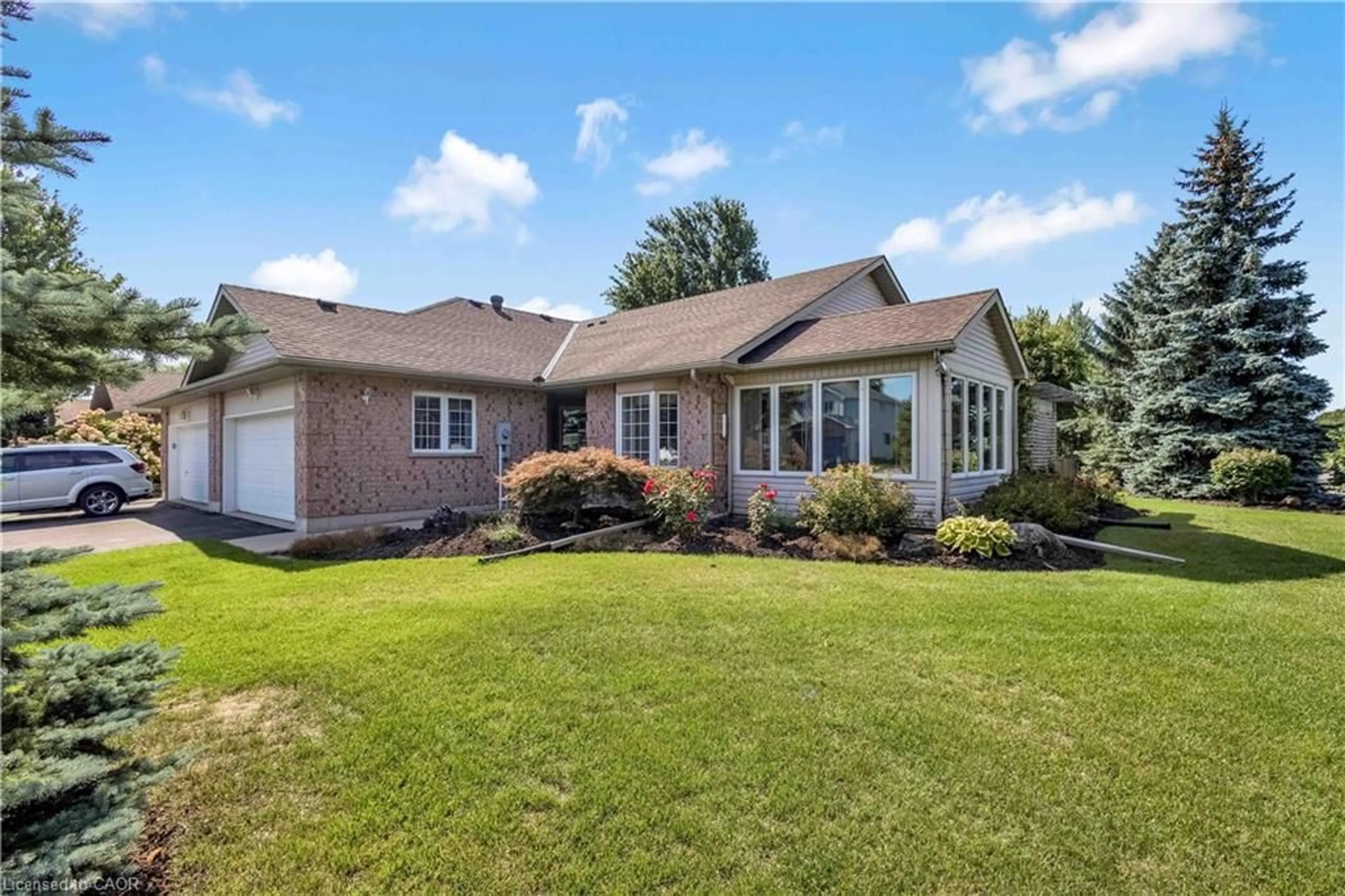Unknown for 790 Lavery St, Listowel Ontario N4W 3T4