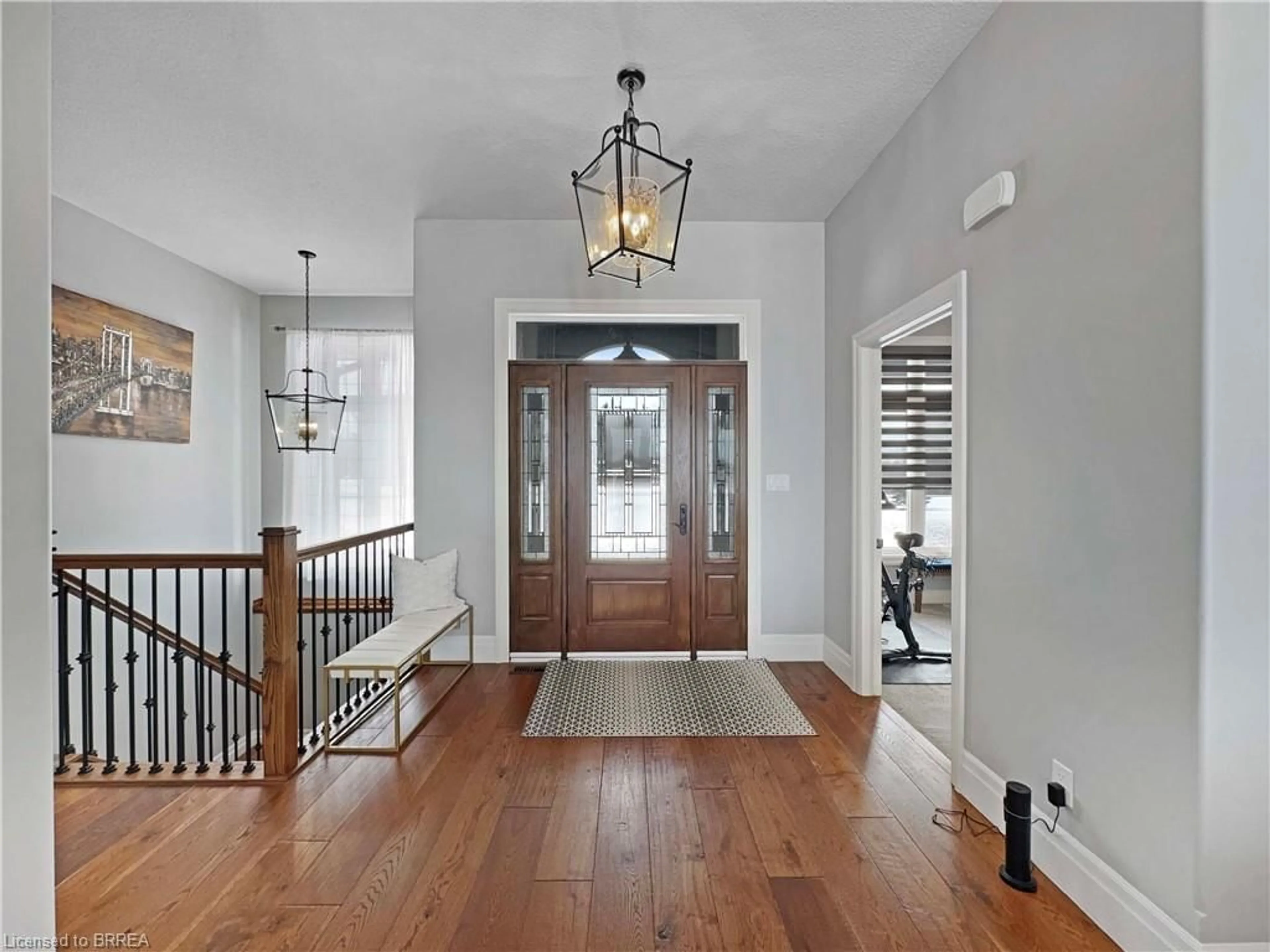 Indoor entryway for 98 Mill St, Burford Ontario N3T 0N6