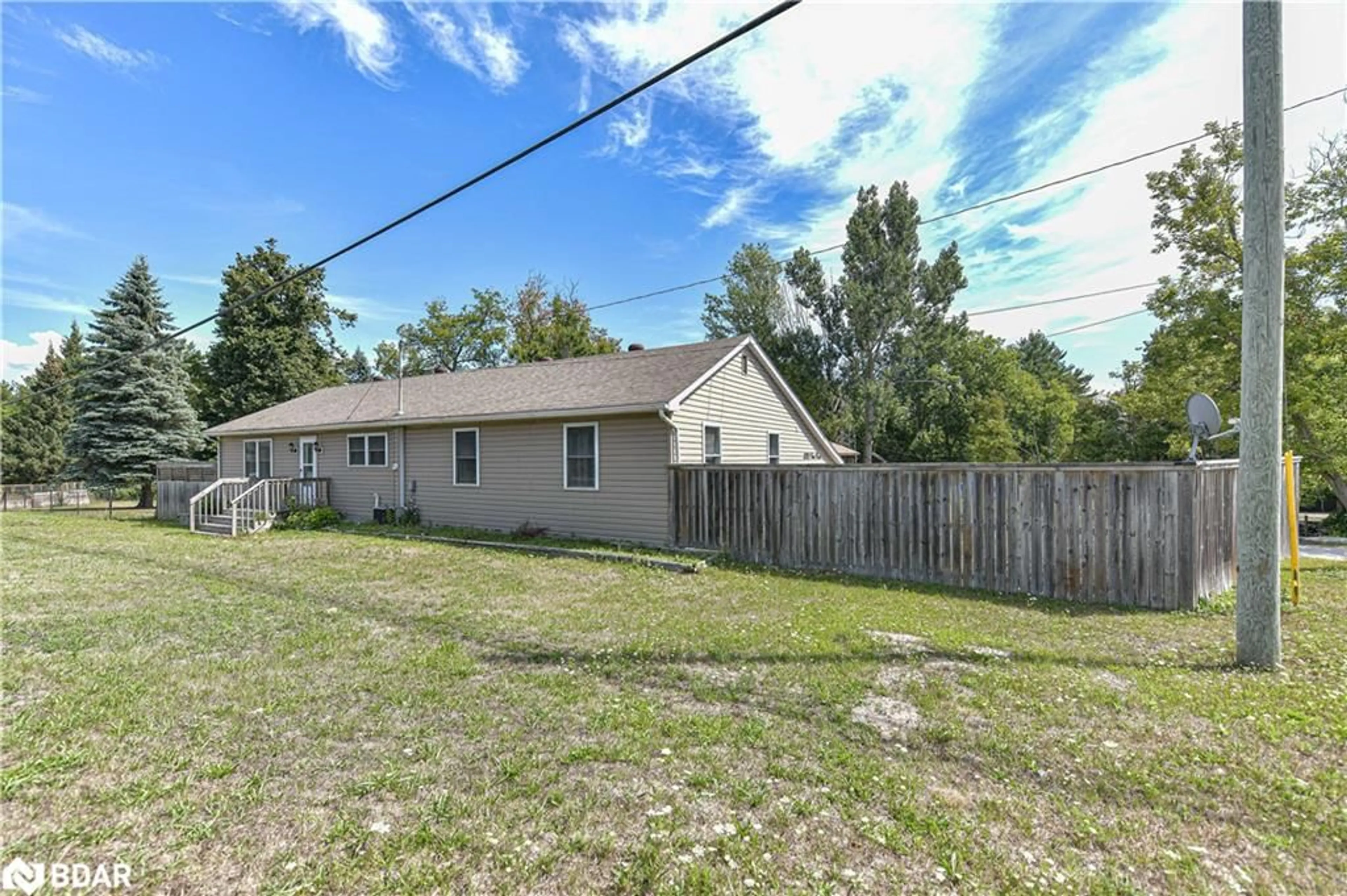 A pic from outside/outdoor area/front of a property/back of a property/a pic from drone, unknown for 3323 Park Road Rd, Cumberland Beach Ontario L3V 0V9