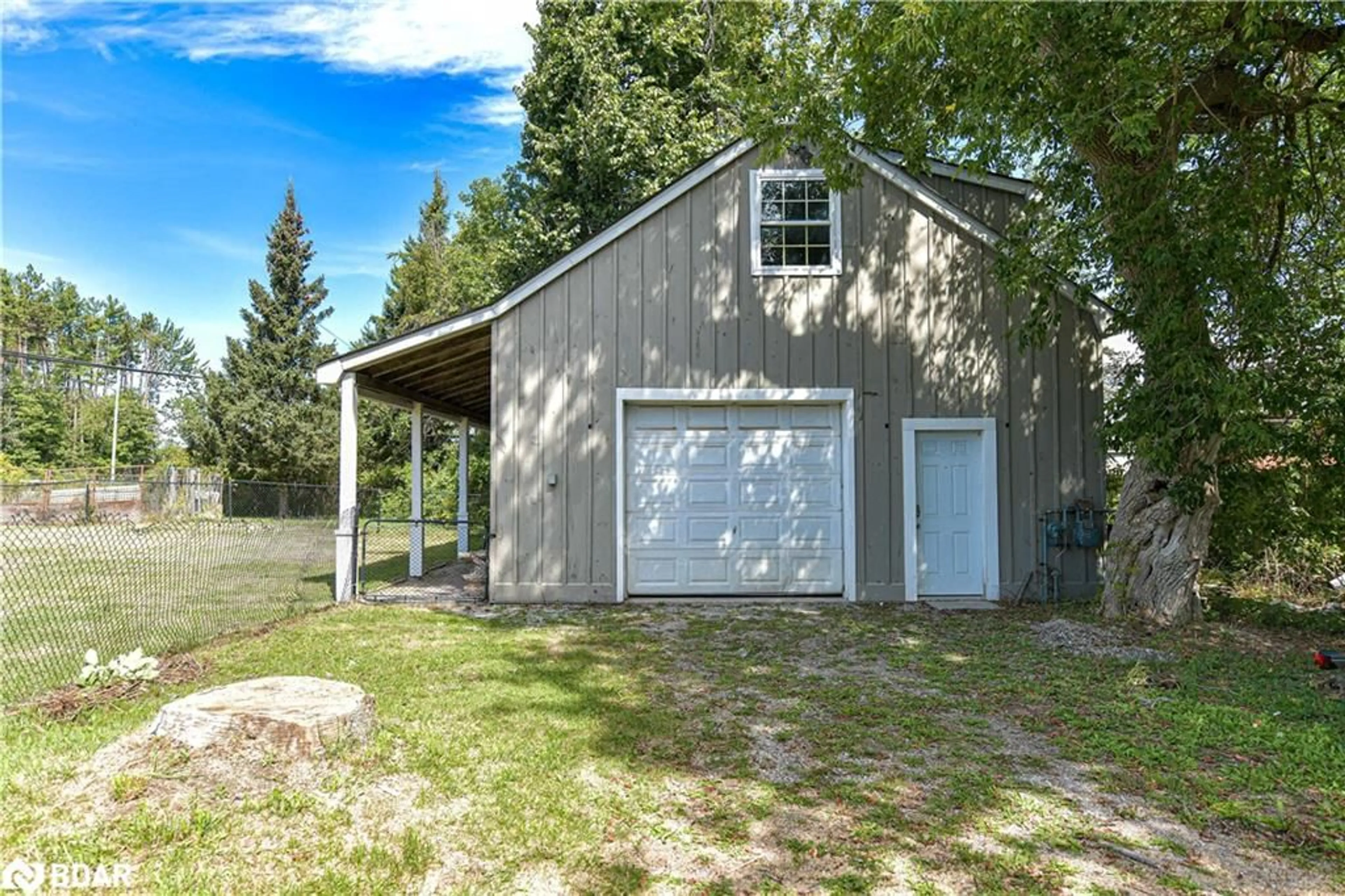 Shed for 3323 Park Road Rd, Cumberland Beach Ontario L3V 0V9