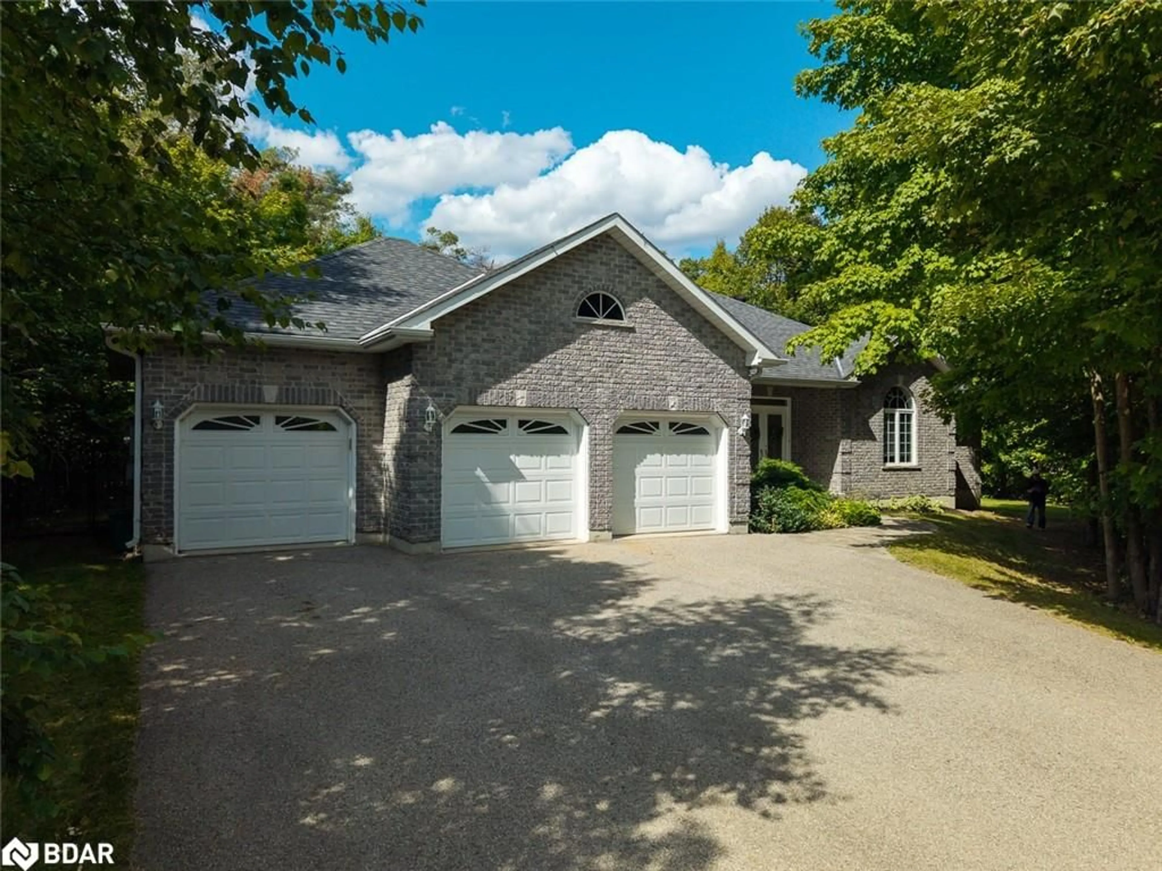 A pic from outside/outdoor area/front of a property/back of a property/a pic from drone, street for 1882 Providence Lane, Severn Ontario L3V 0V6