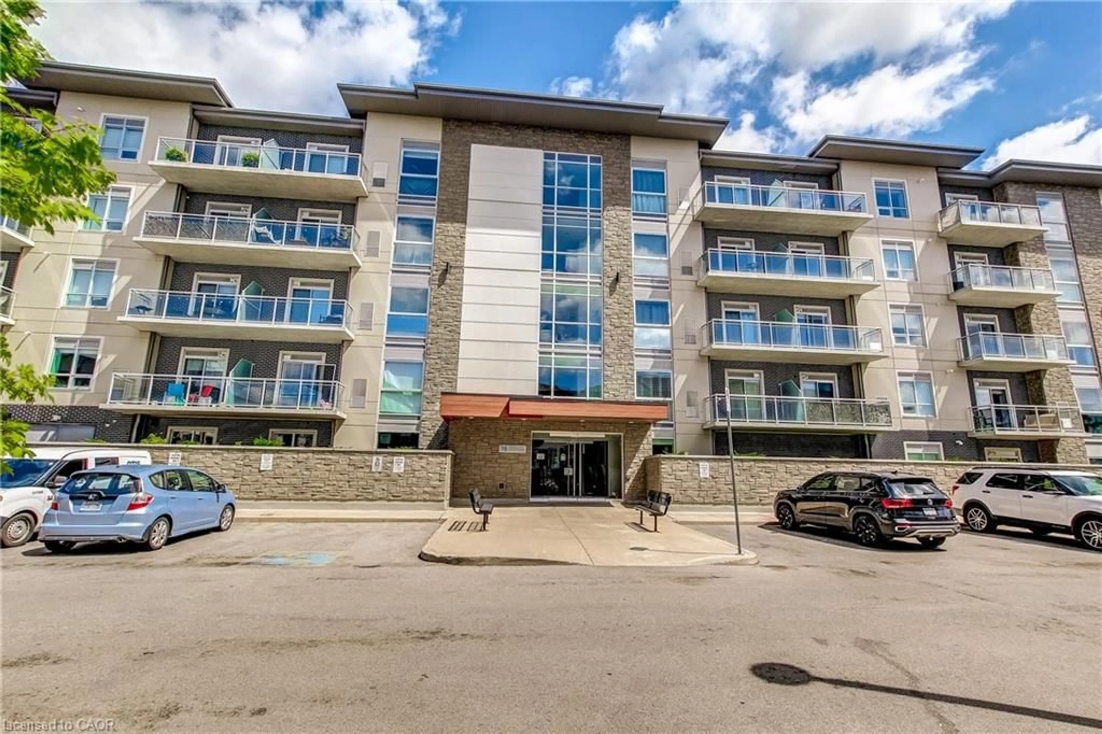 Unknown for 16 Markle Cres #311, Ancaster Ontario L9G 0H4