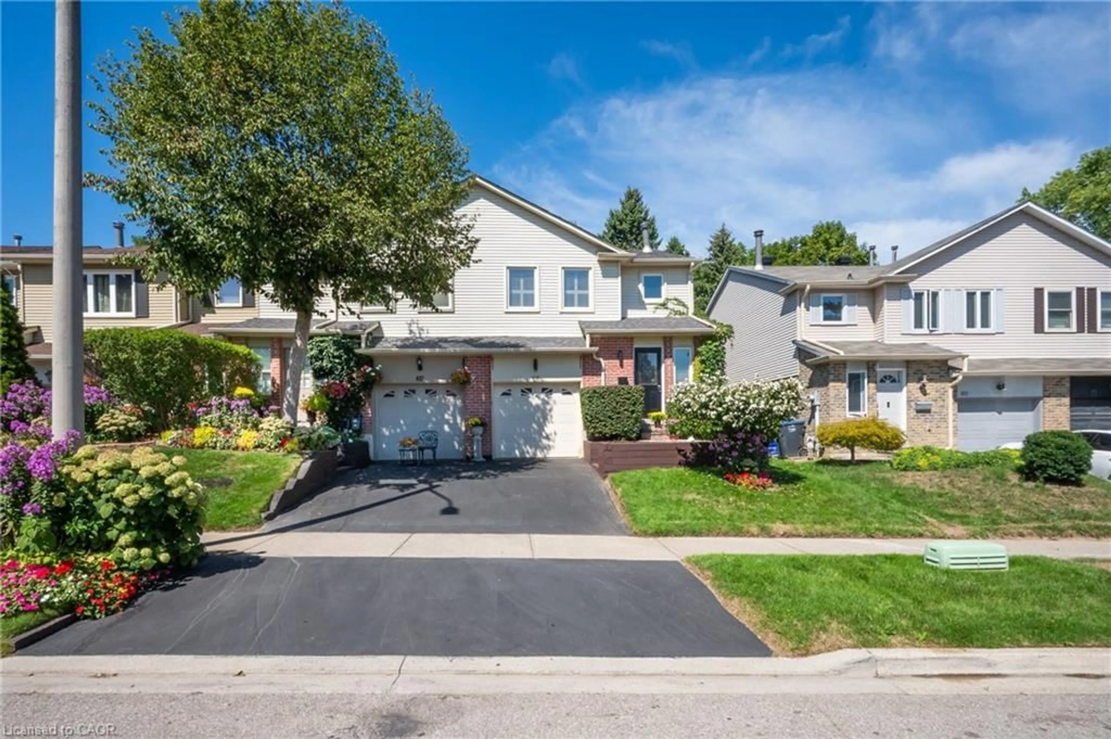 Unknown for 815 Sweetwater Cres, Mississauga Ontario L5H 4A7