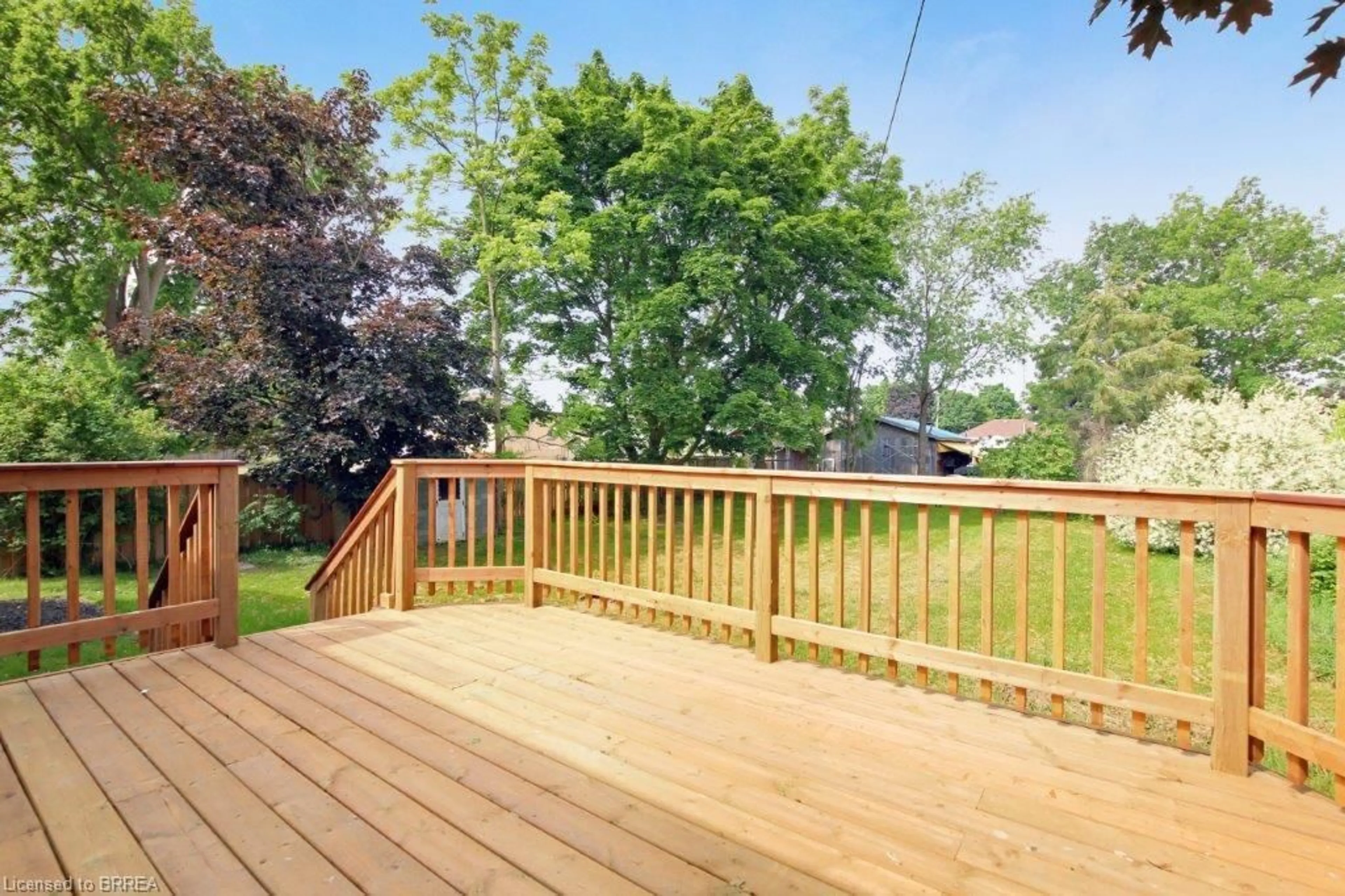 Patio, unknown for 8 Rolph St, Brownsville Ontario N0L 1C0