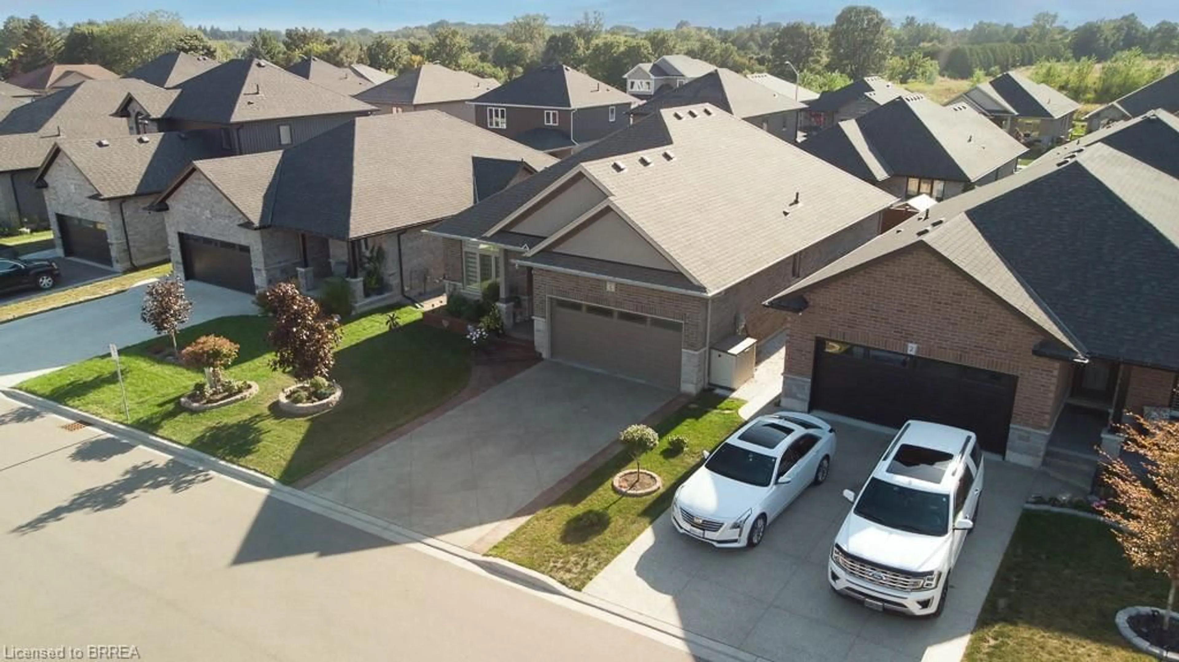 A pic from outside/outdoor area/front of a property/back of a property/a pic from drone, street for 6 Gibbons St, Waterford Ontario N0E 1Y0
